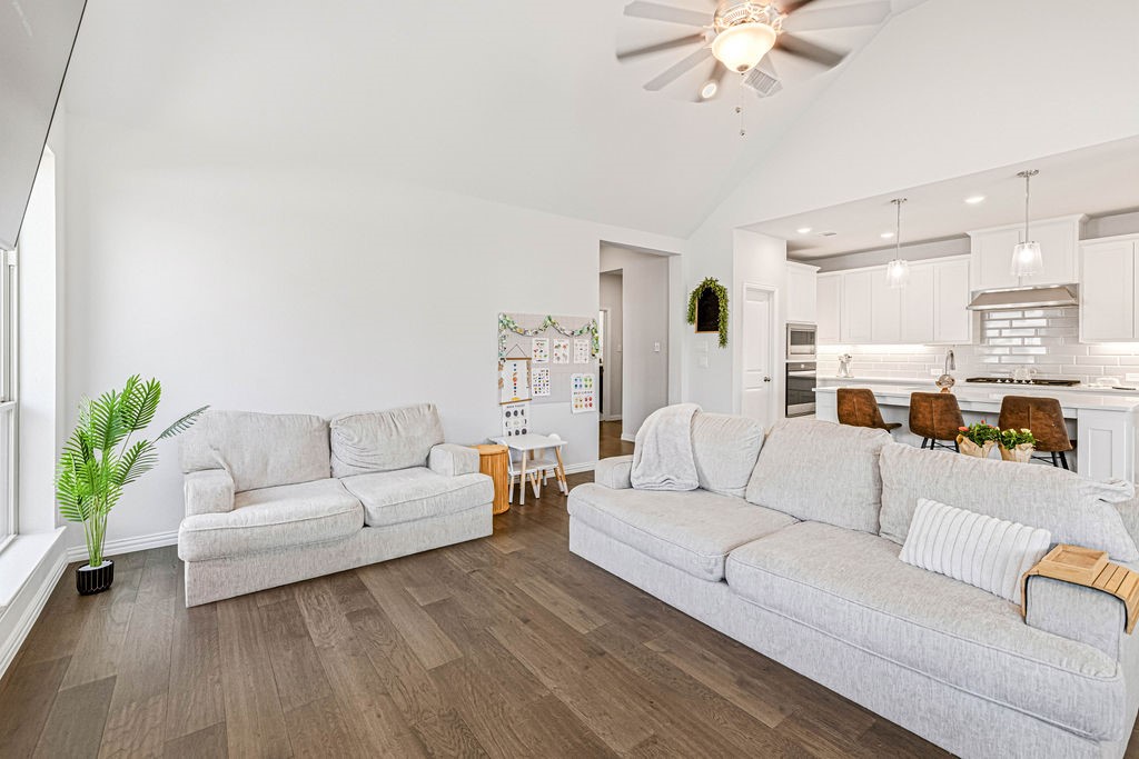 1009 Skyflower Lane