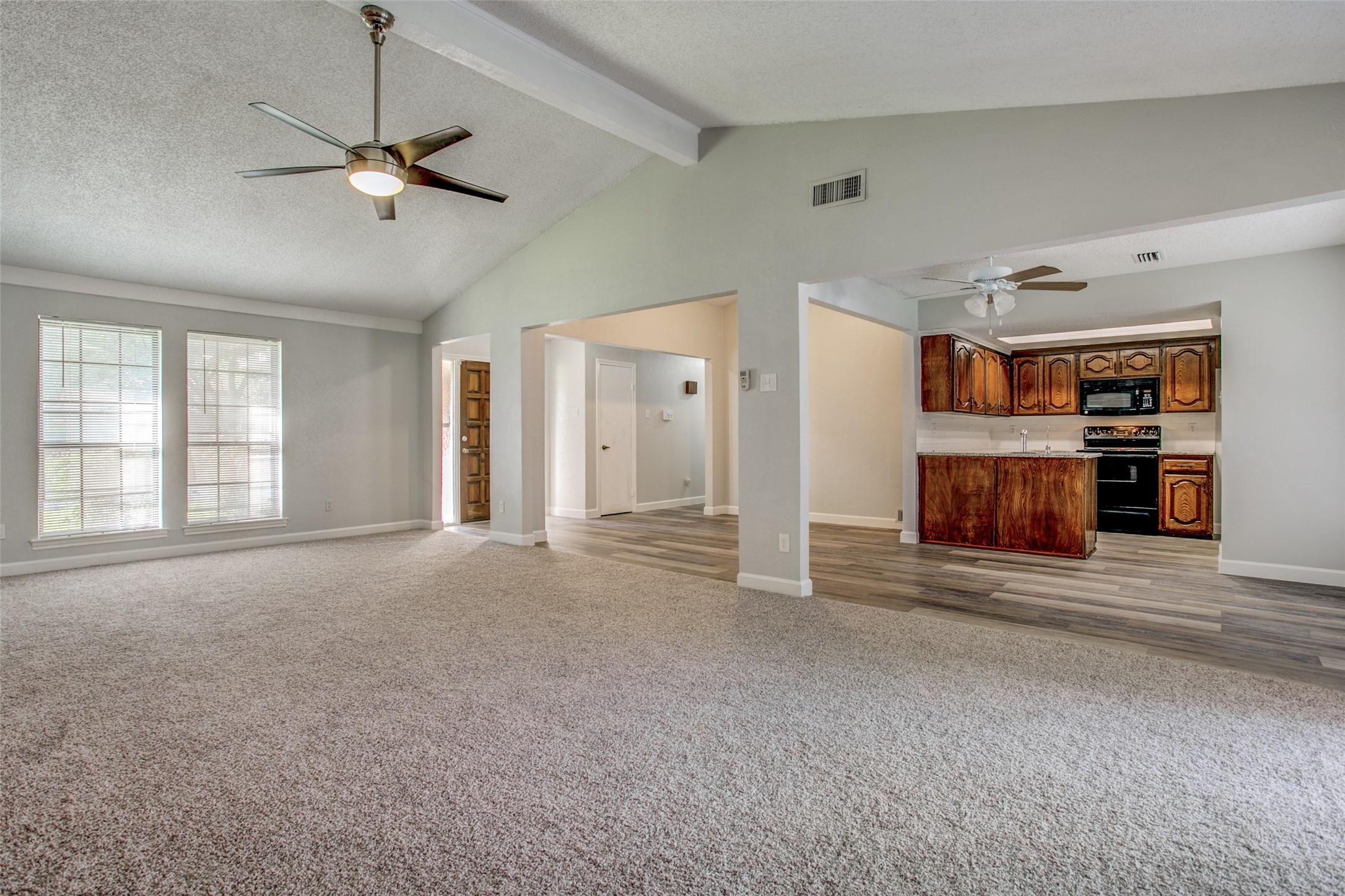 1013 Carriagehouse Lane