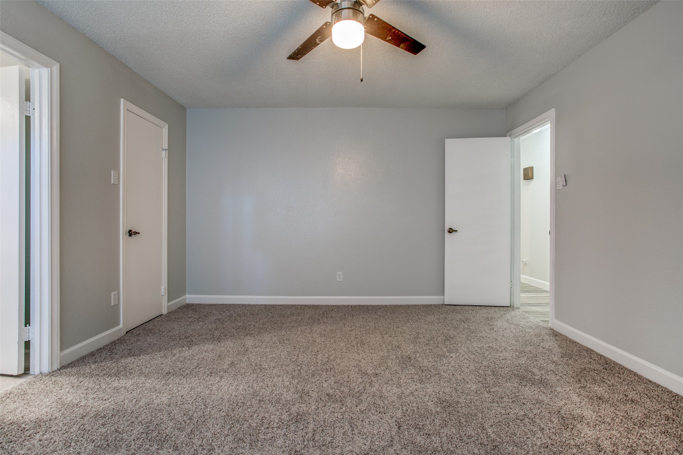 1013 Carriagehouse Lane