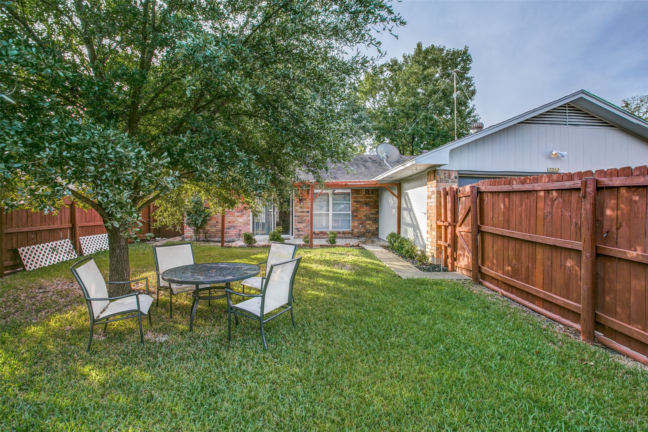 1013 Carriagehouse Lane