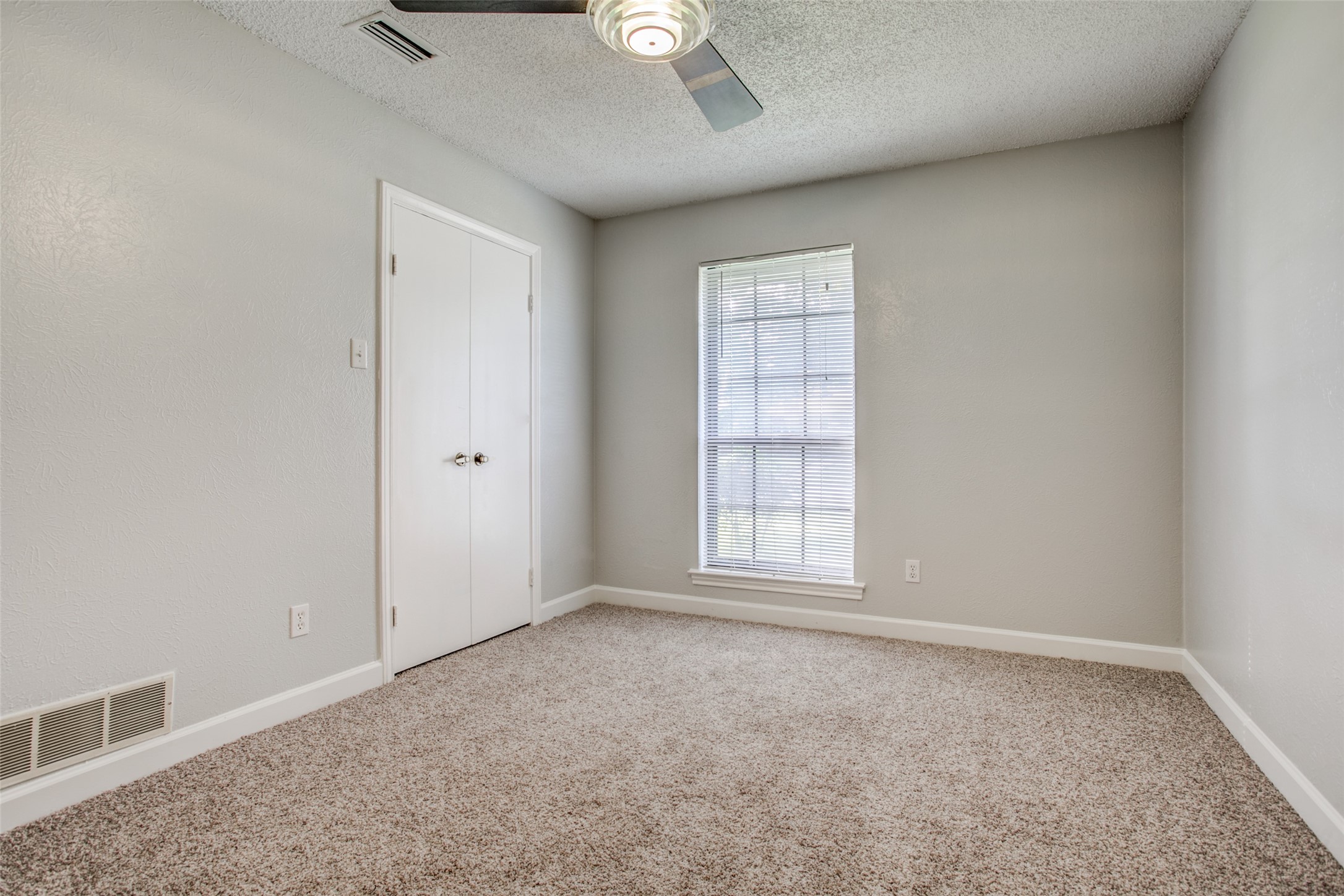 1013 Carriagehouse Lane