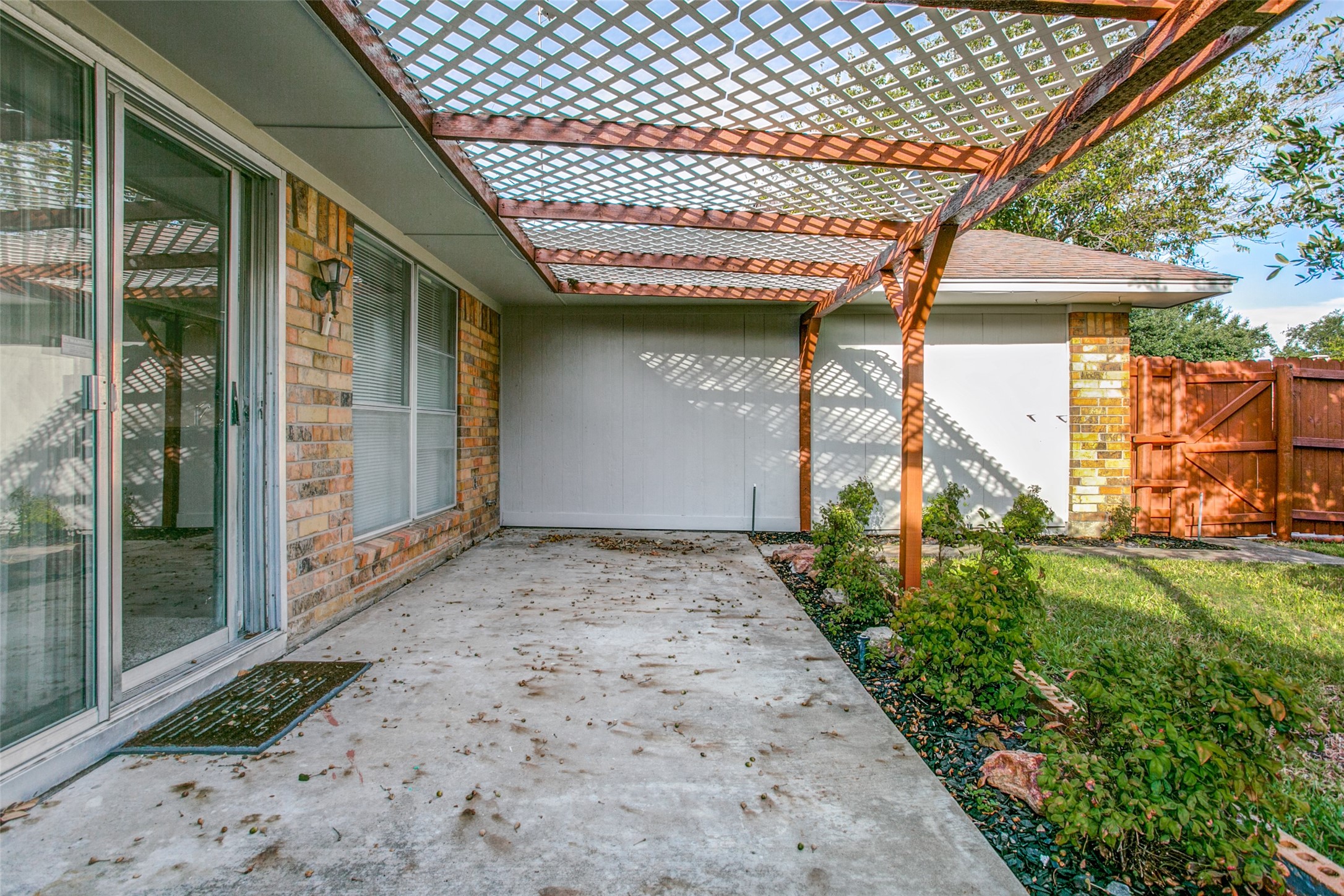 1013 Carriagehouse Lane