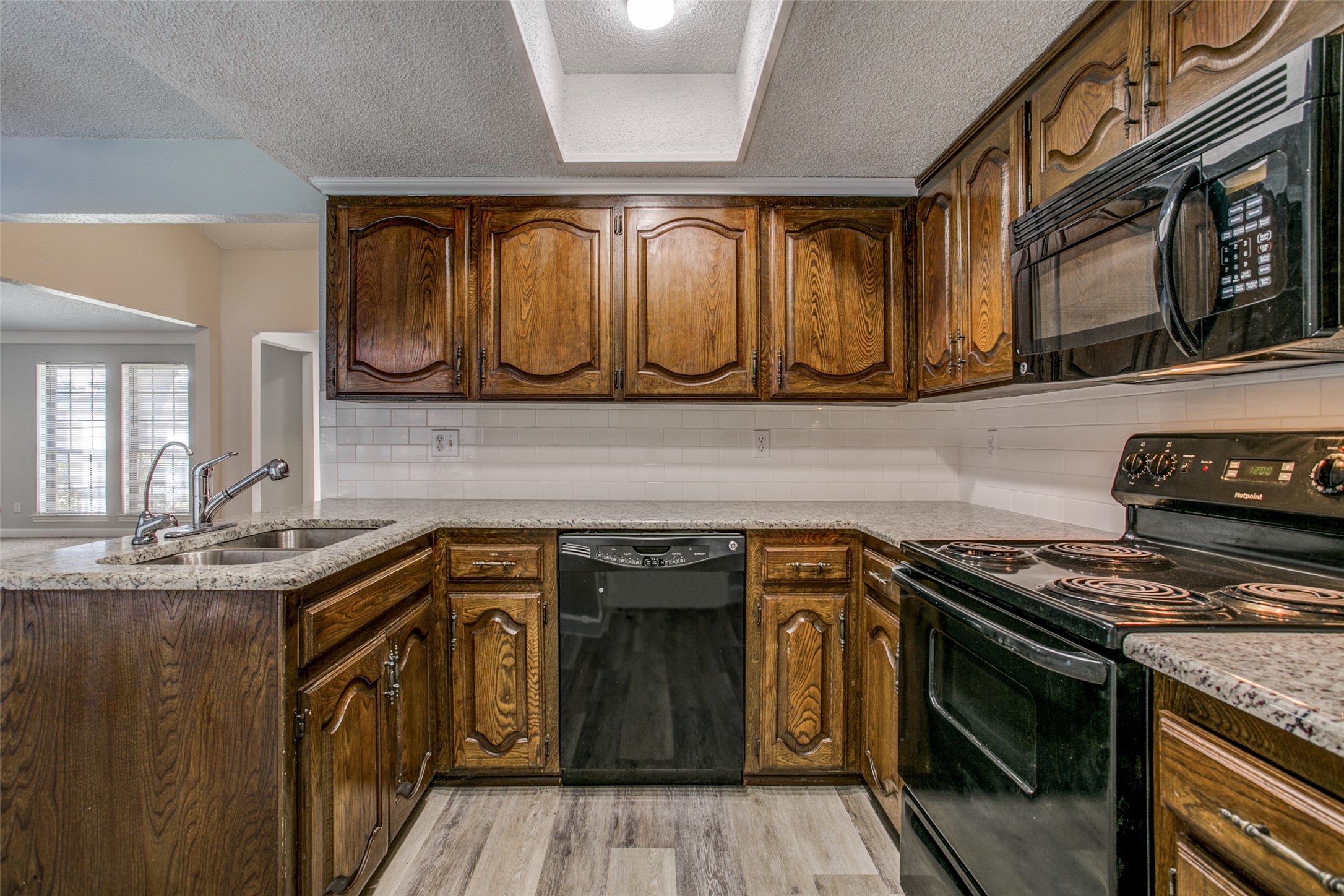 1013 Carriagehouse Lane