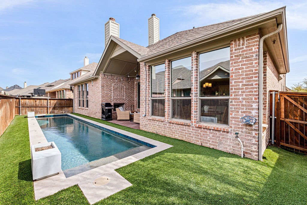 1405 Grassland Drive