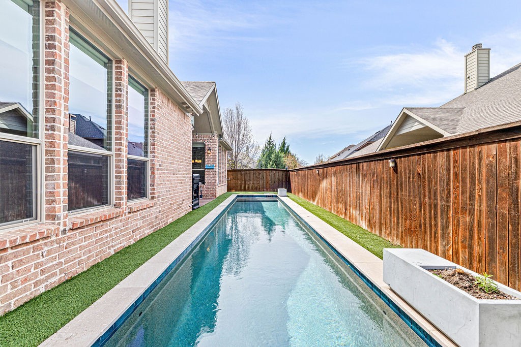 1405 Grassland Drive