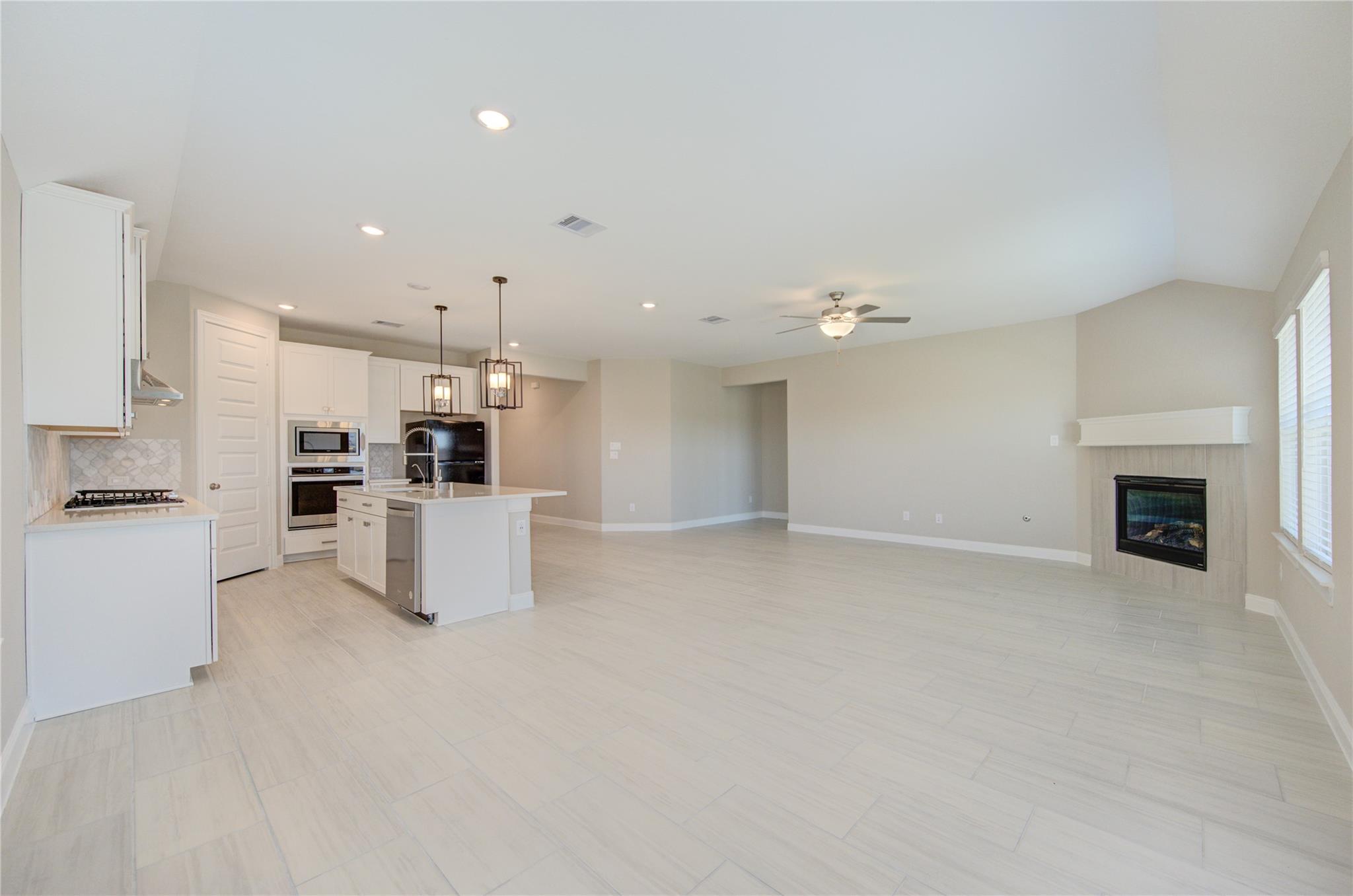 11123 Santiago River Lane