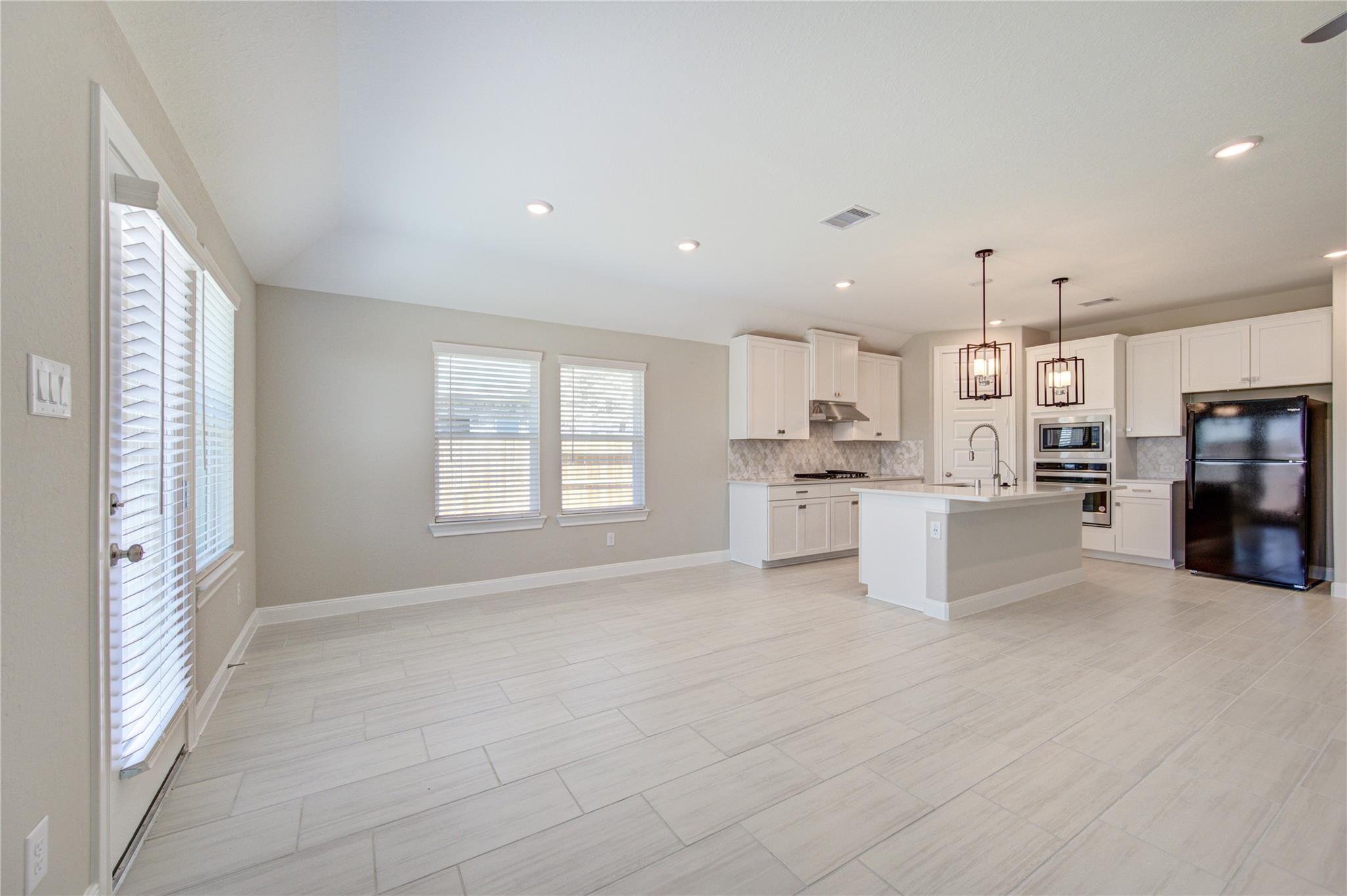11123 Santiago River Lane