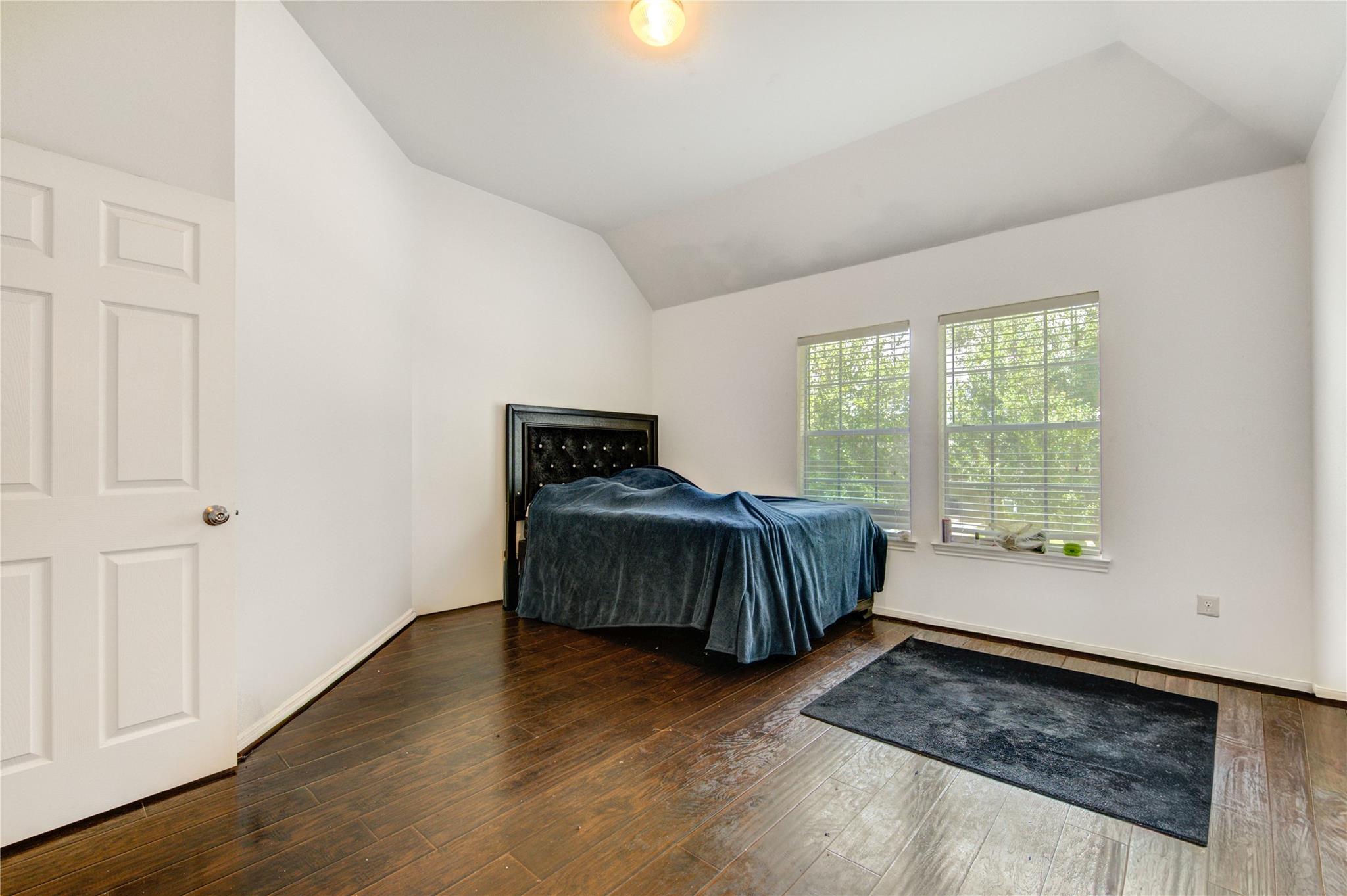 5911 Canyon Brook Court
