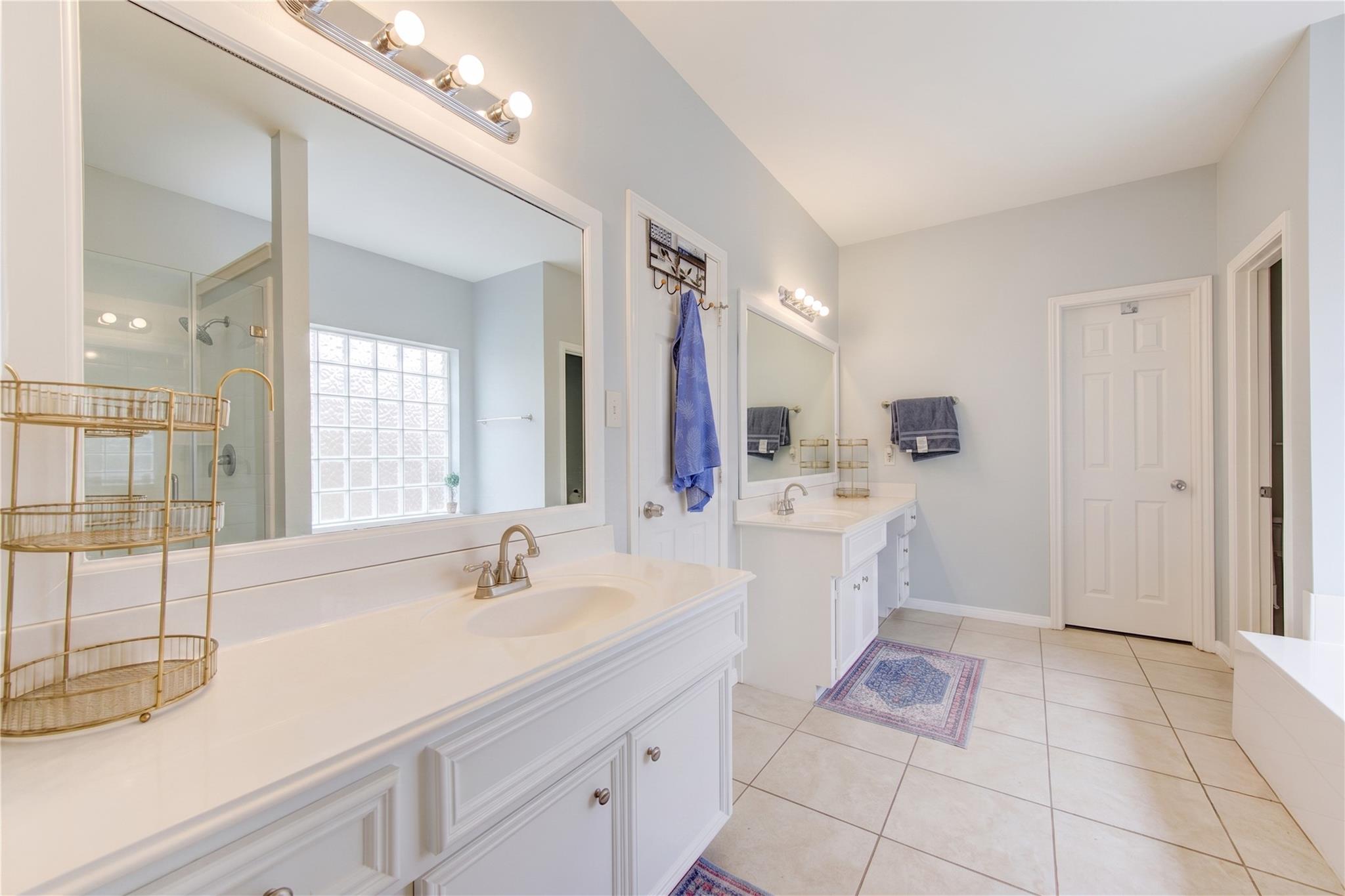 5911 Canyon Brook Court