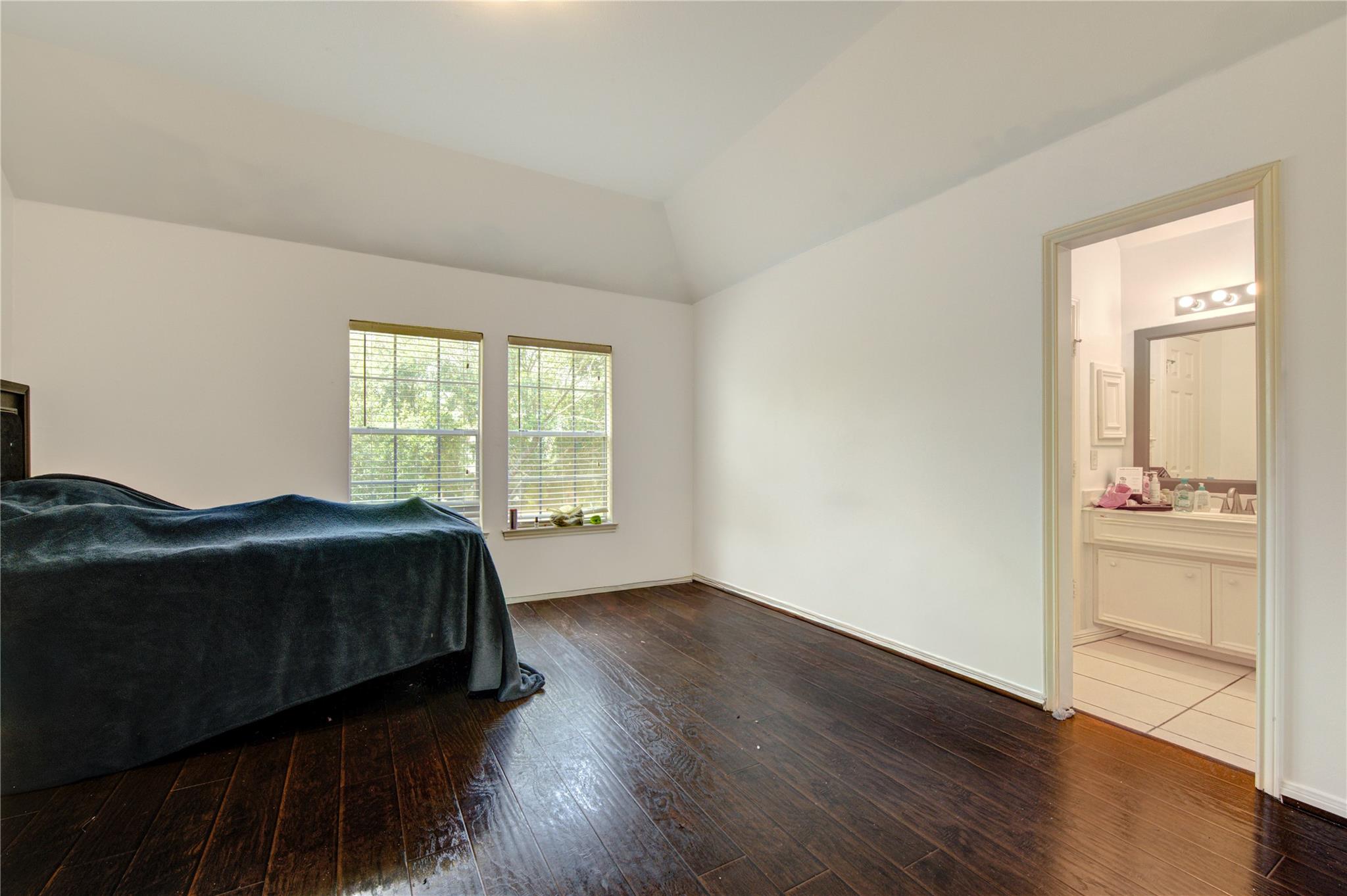 5911 Canyon Brook Court