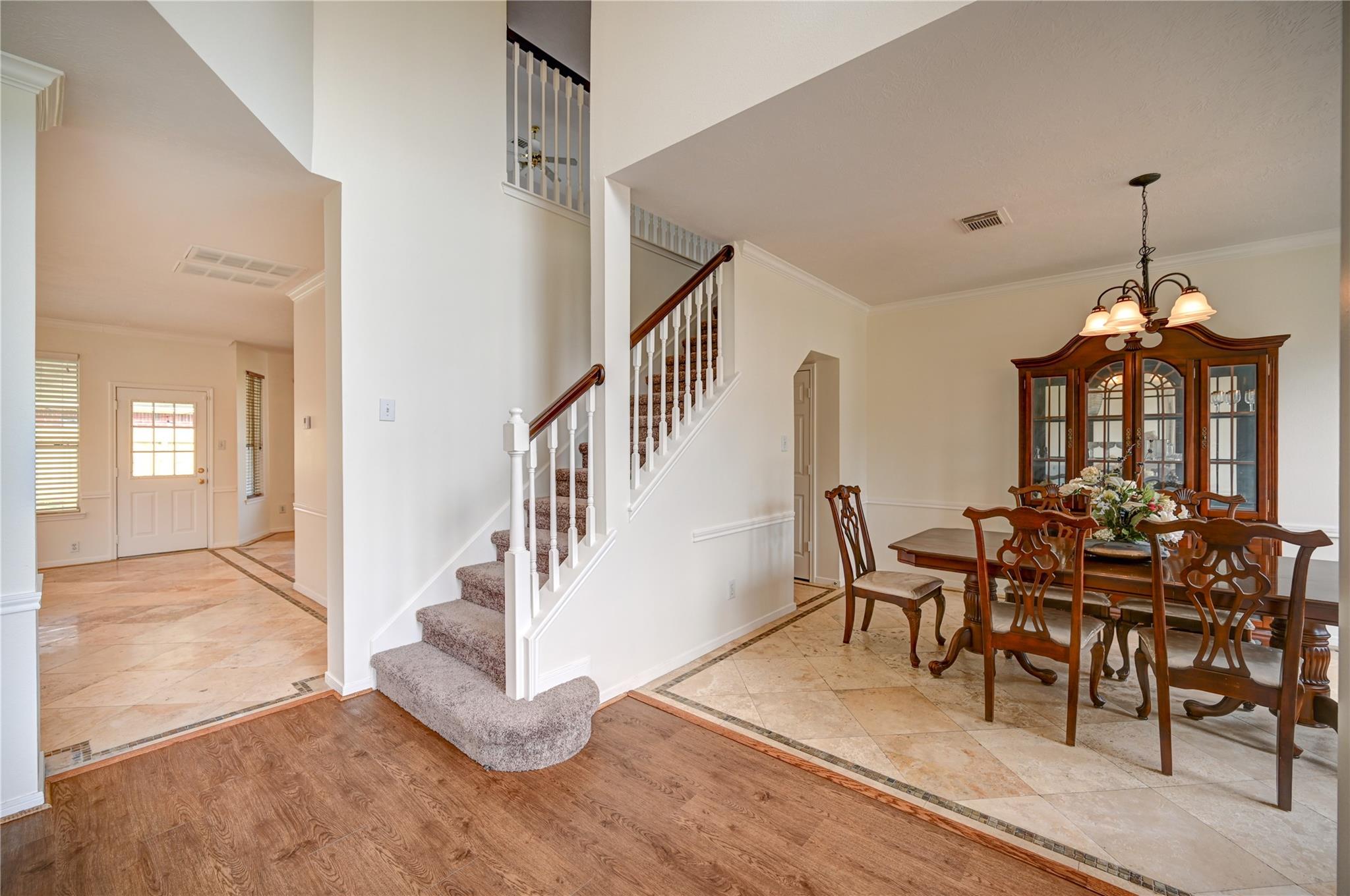 11906 Dinosaur Valley Drive