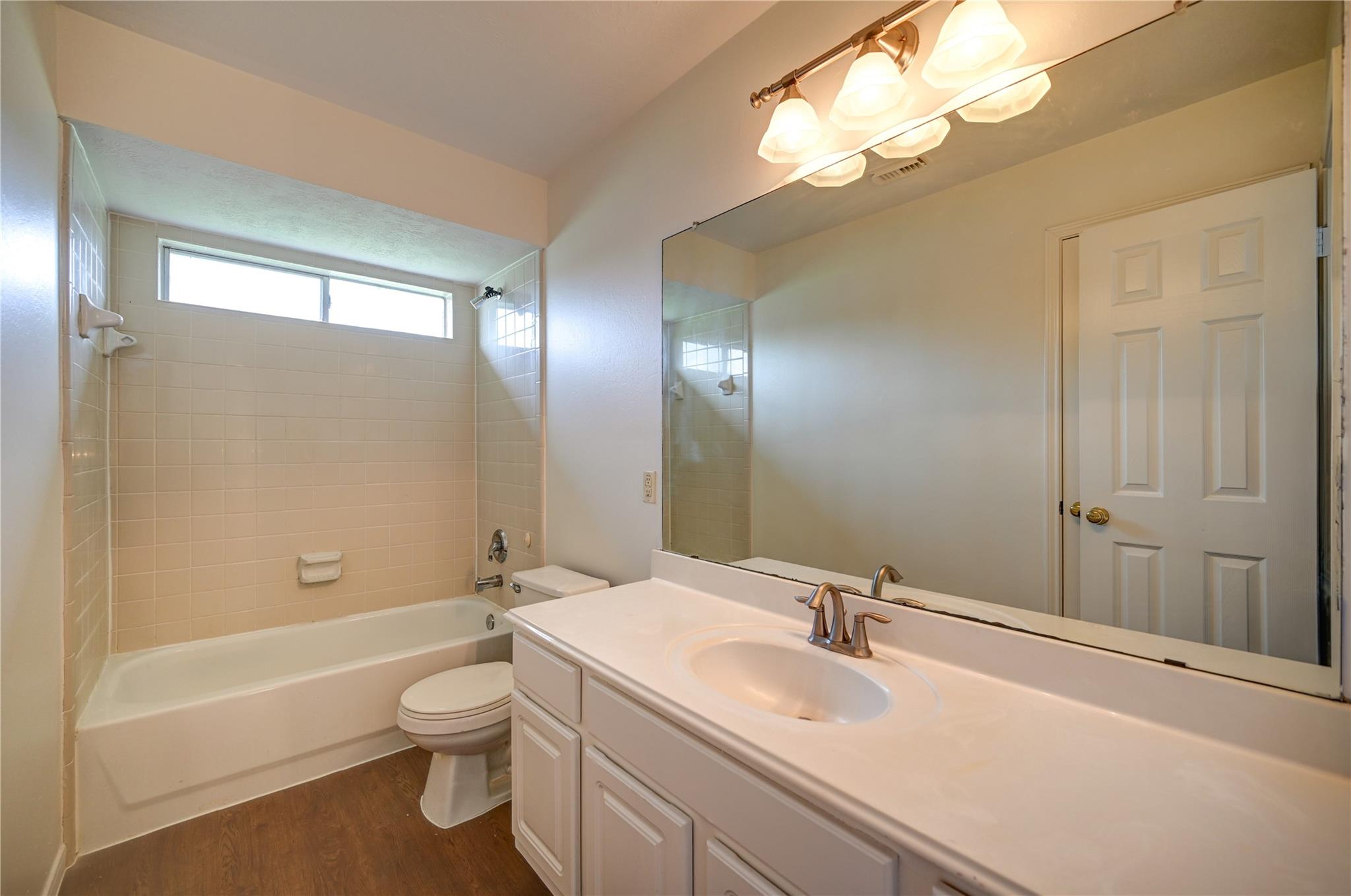 11906 Dinosaur Valley Drive