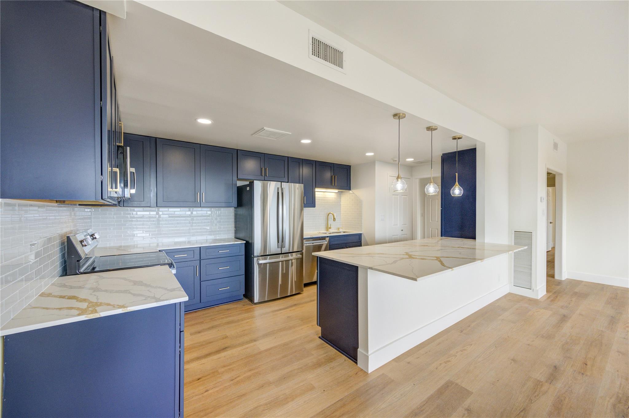 2001 Holcombe Boulevard # 2203