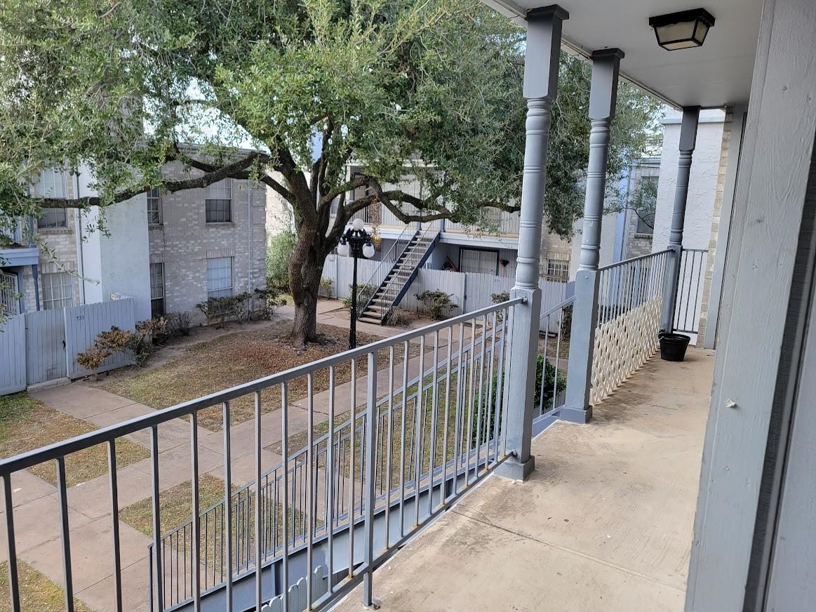 6606 De Moss Drive # 604
