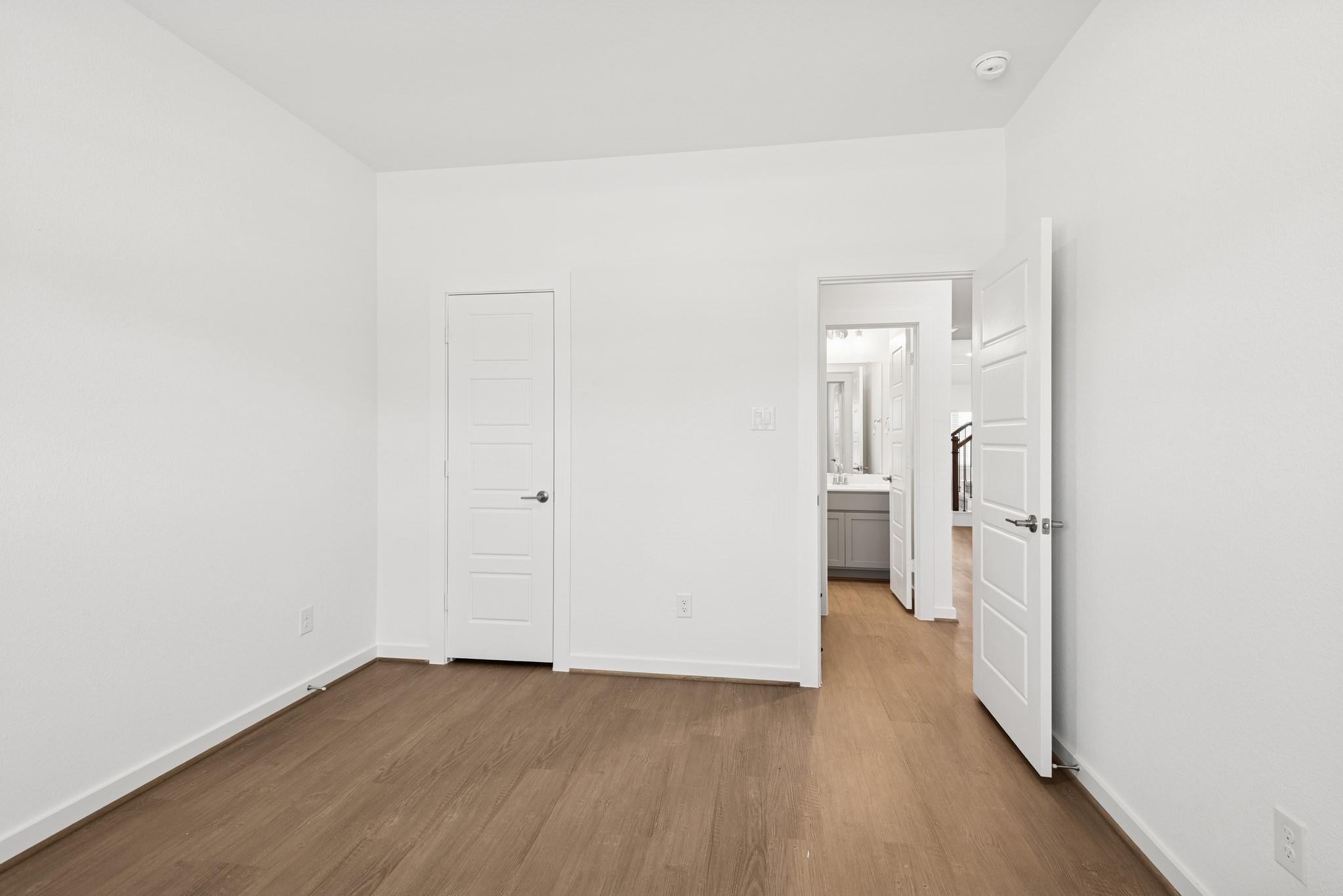 32215 Sunbeam Drive