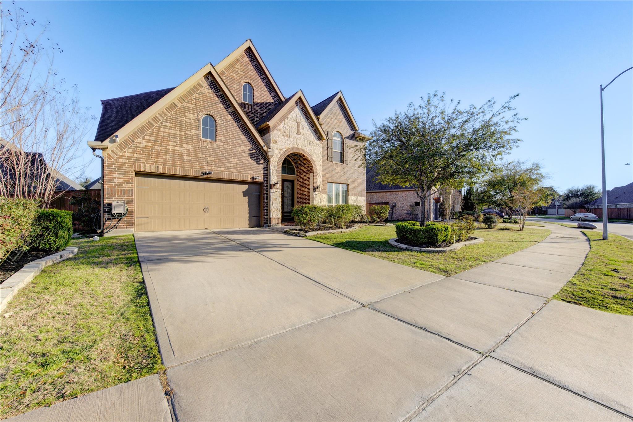 11227 Dunstan Hill Drive
