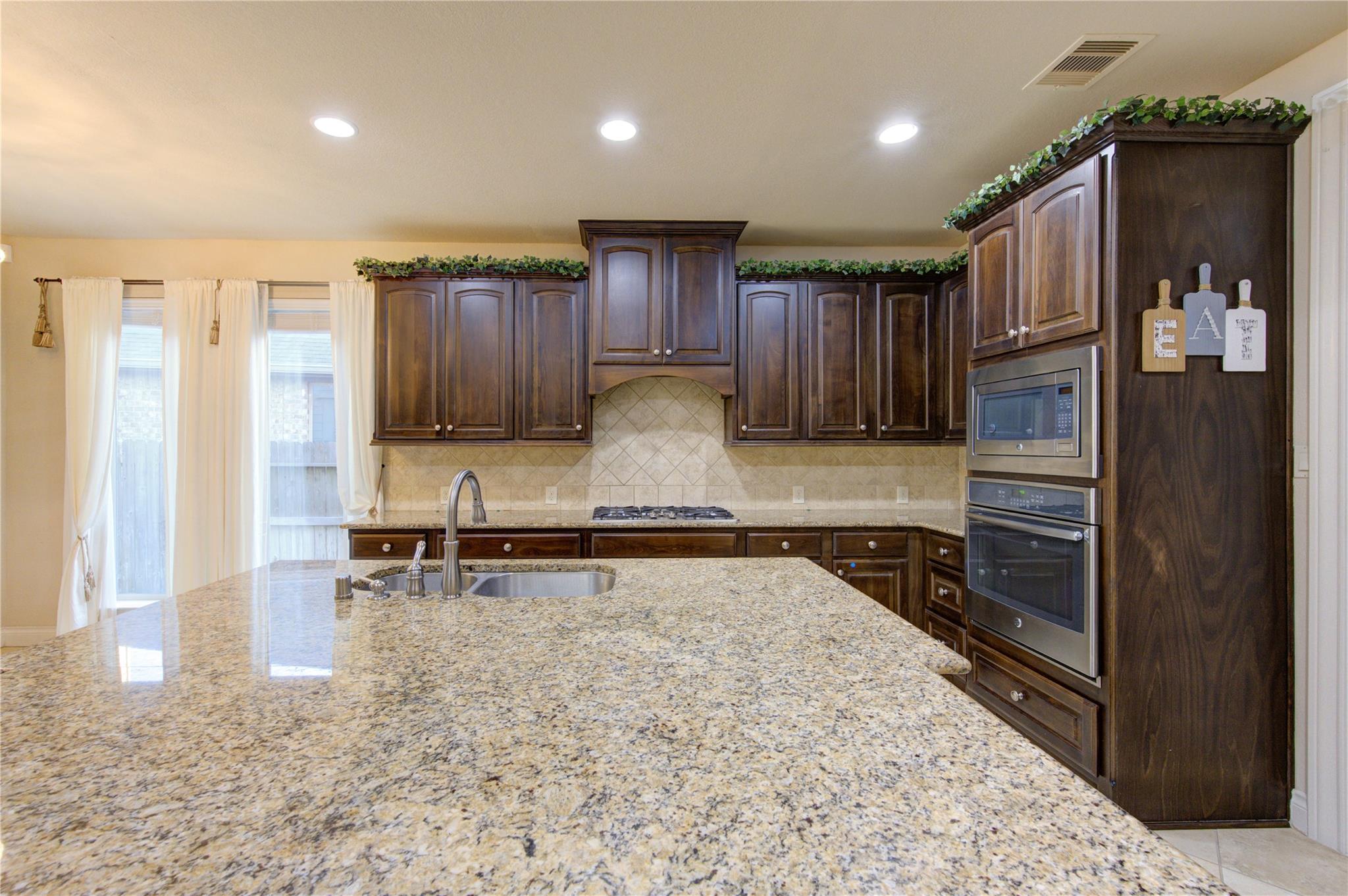 11227 Dunstan Hill Drive