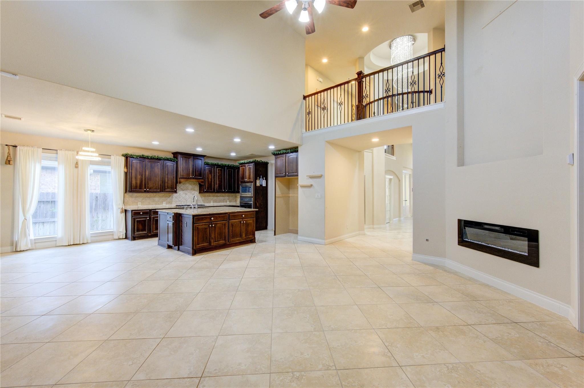 11227 Dunstan Hill Drive