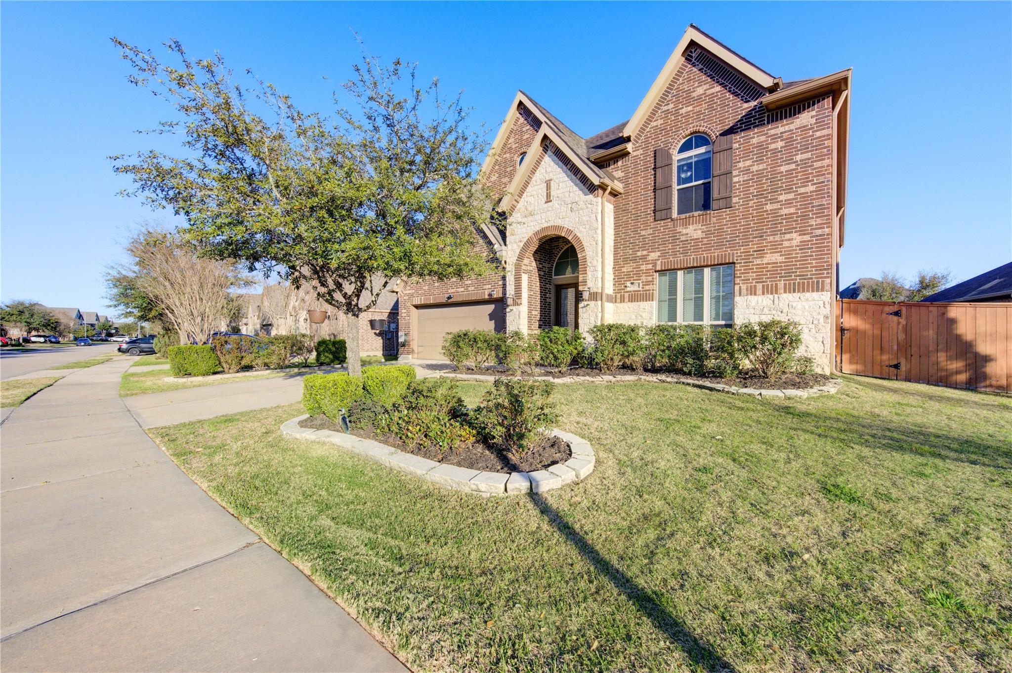 11227 Dunstan Hill Drive