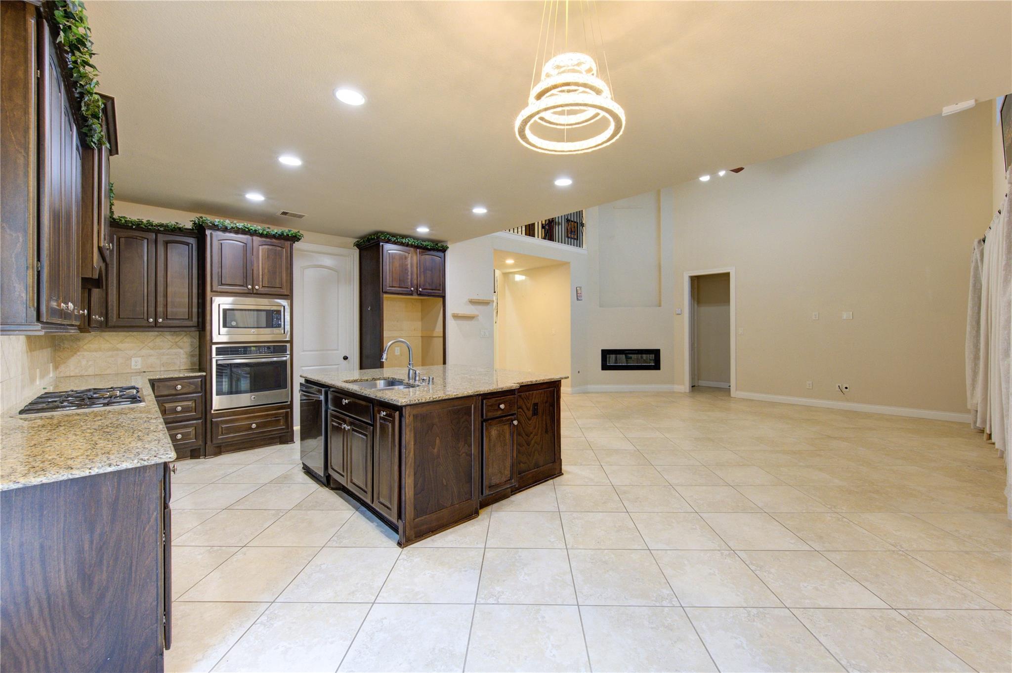 11227 Dunstan Hill Drive
