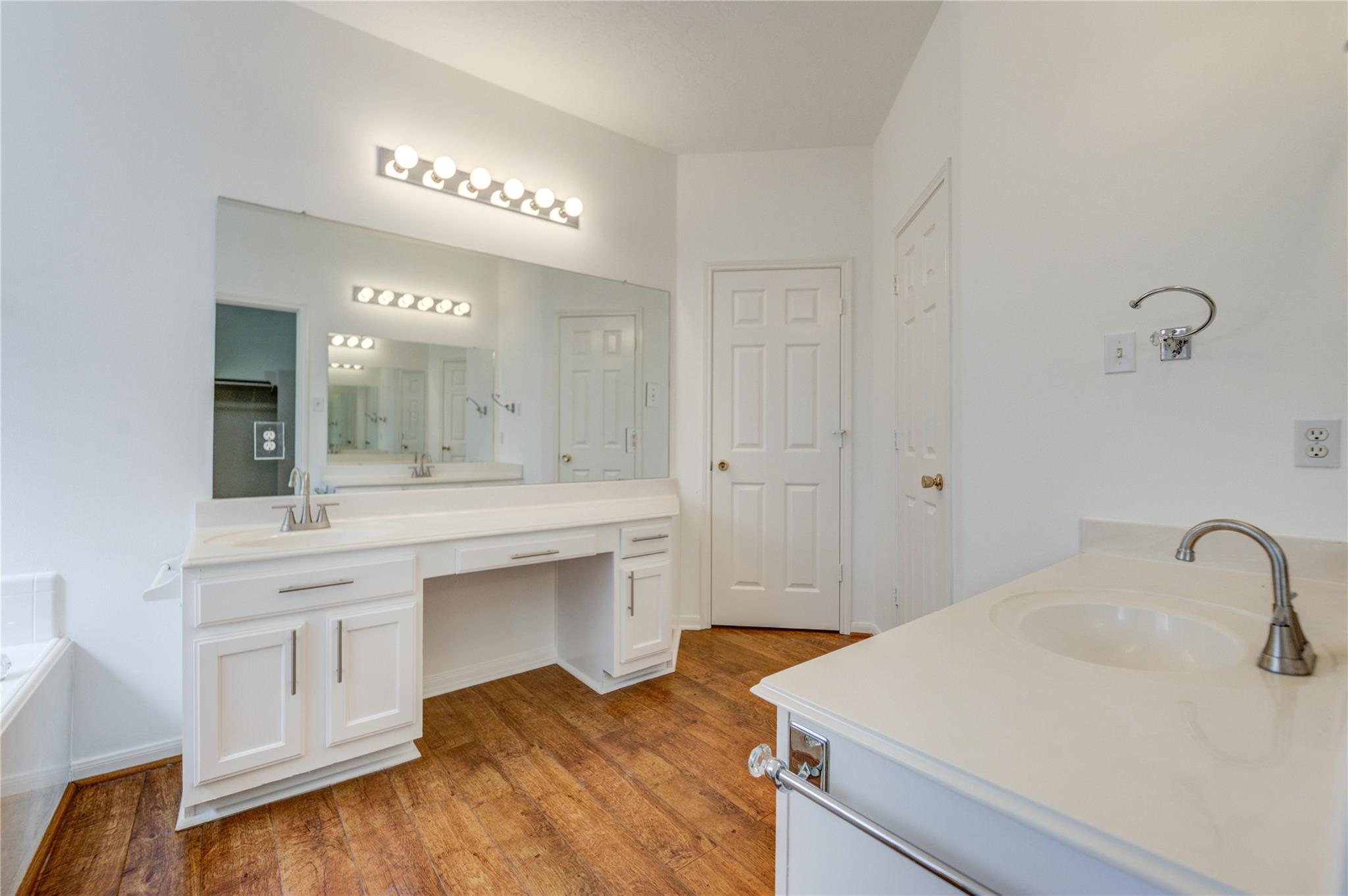 16464 Beewood Glen Drive