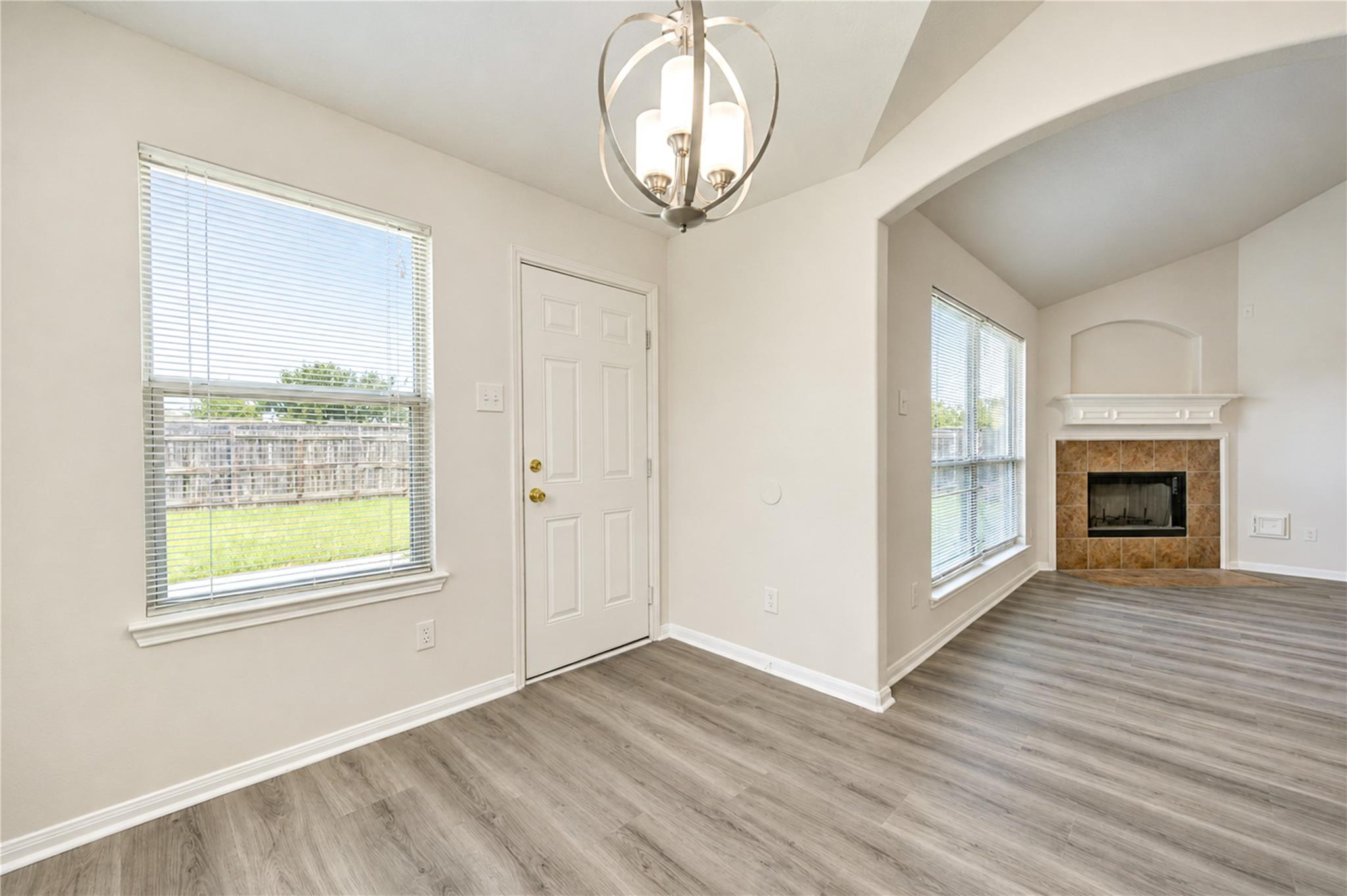 1526 Rogers Lake Lane