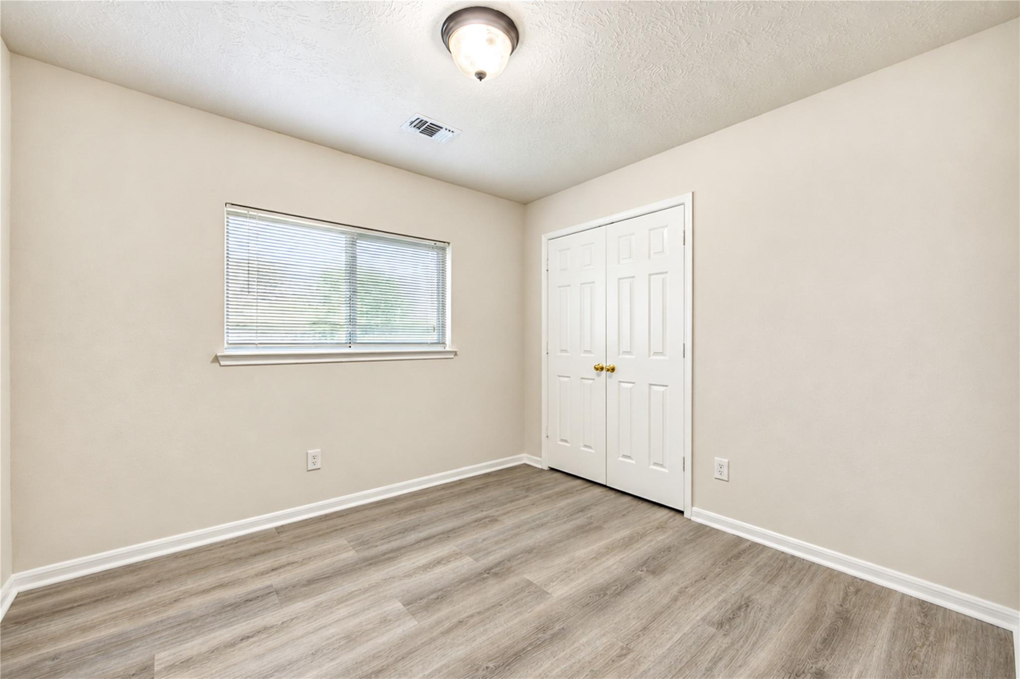 1526 Rogers Lake Lane
