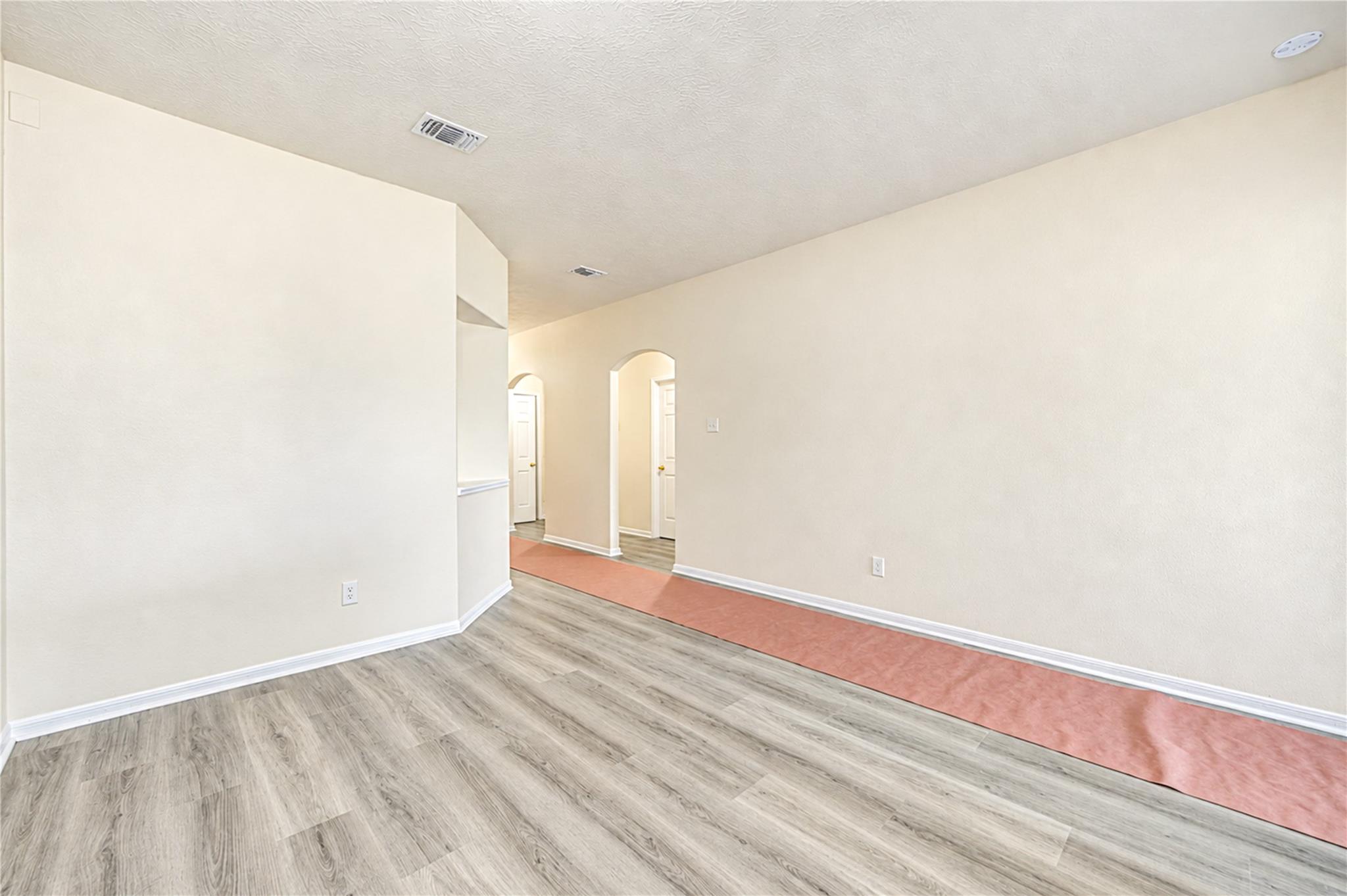 1526 Rogers Lake Lane