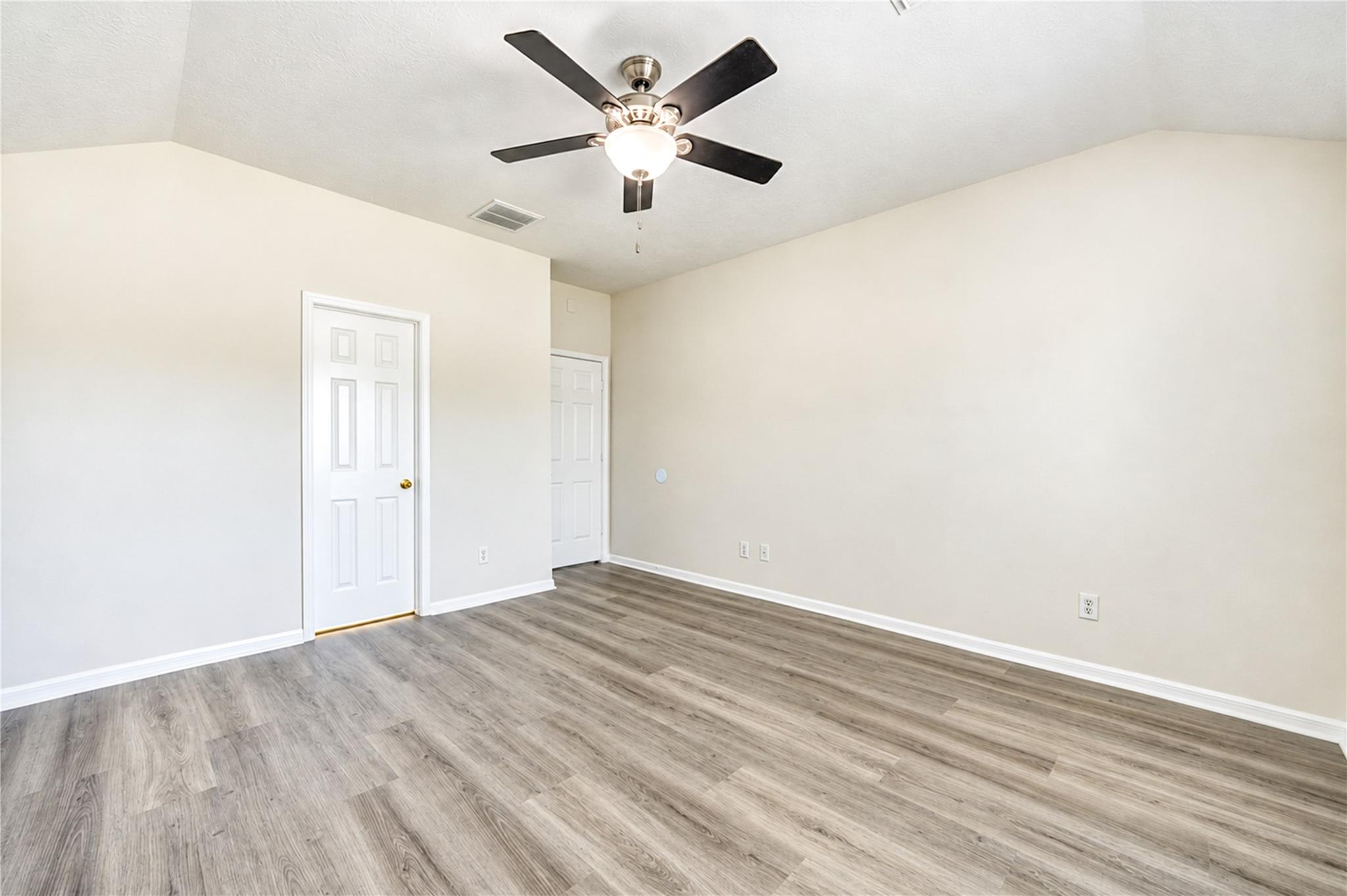1526 Rogers Lake Lane