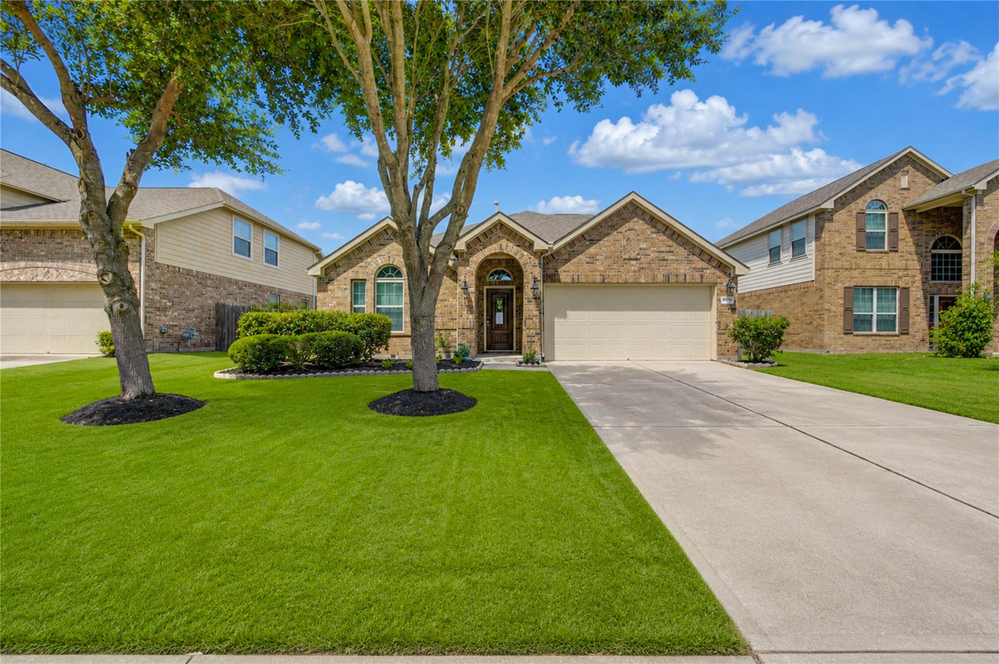 6519 Point Hollow Lane