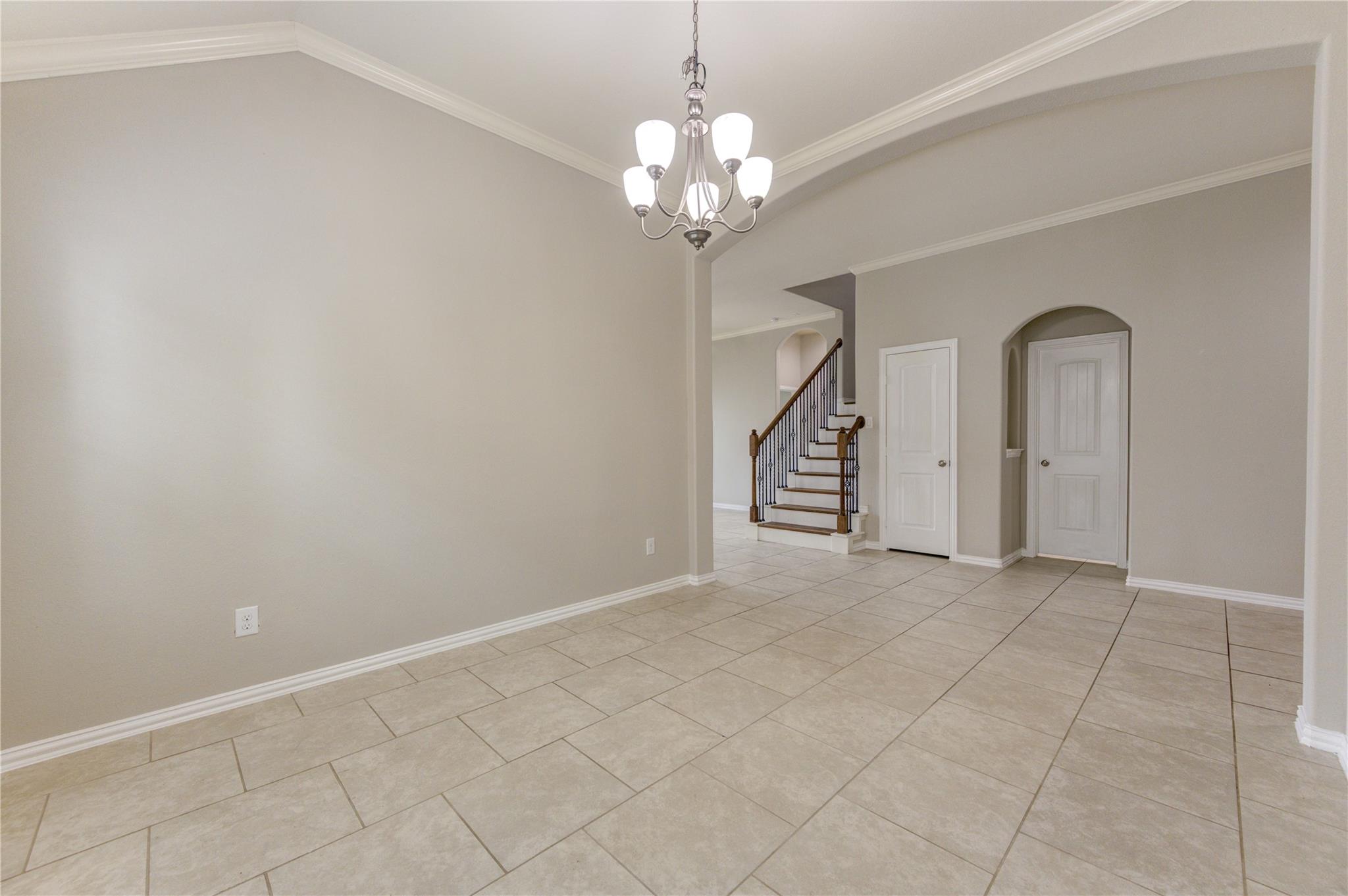6519 Point Hollow Lane