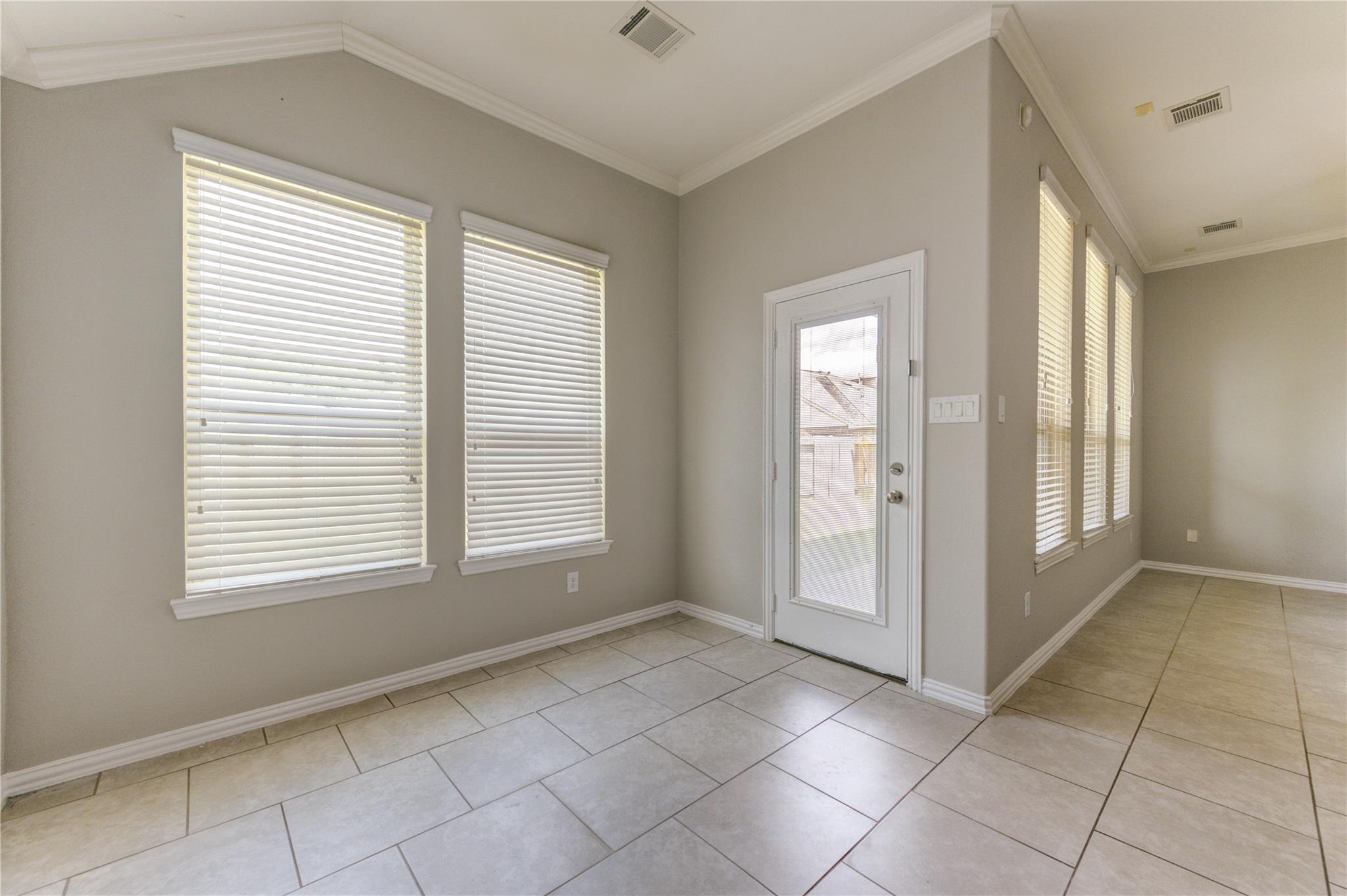 6519 Point Hollow Lane