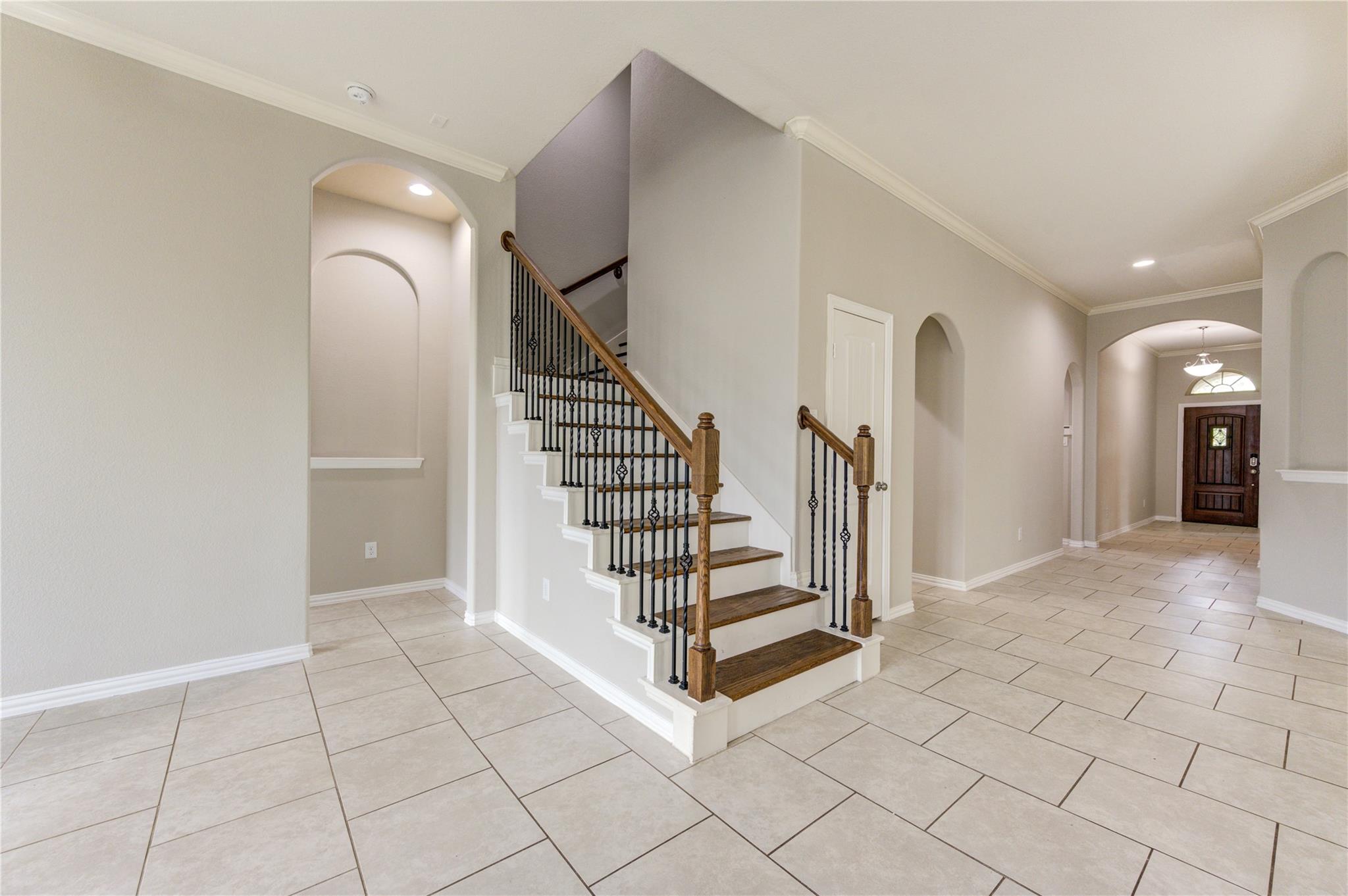 6519 Point Hollow Lane