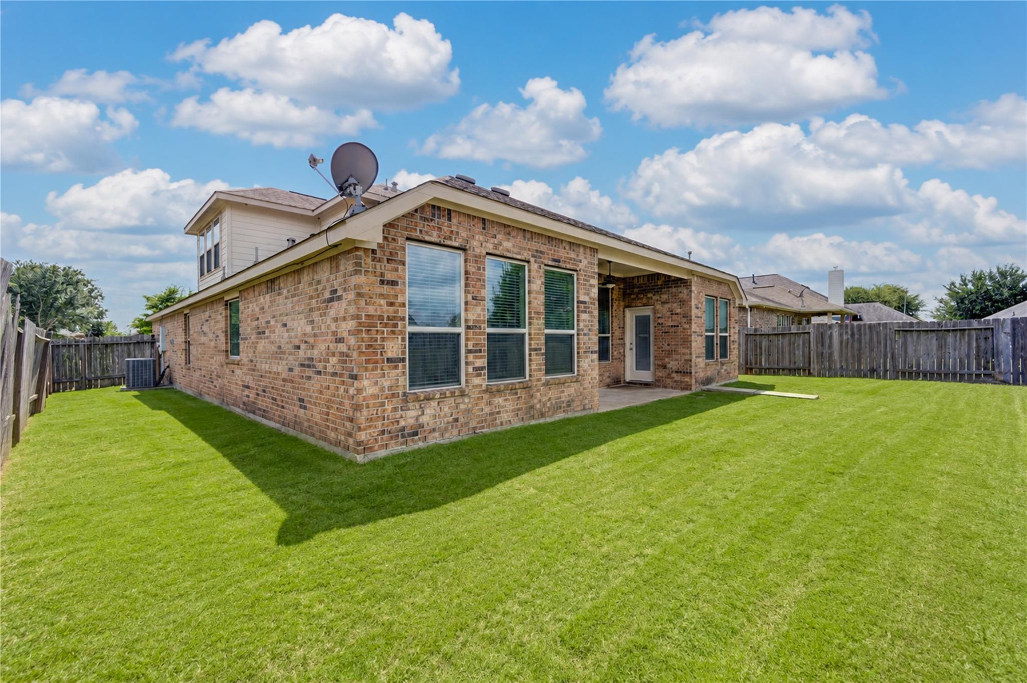6519 Point Hollow Lane