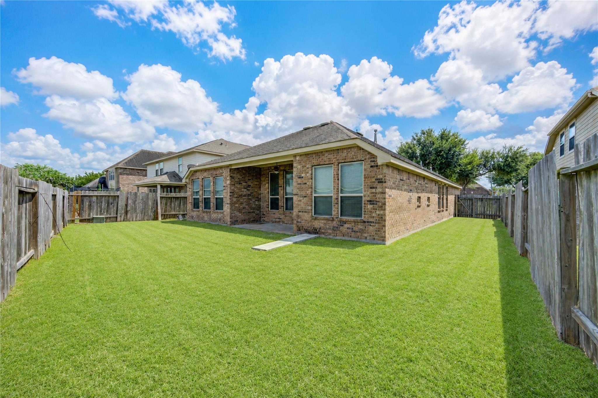 6519 Point Hollow Lane
