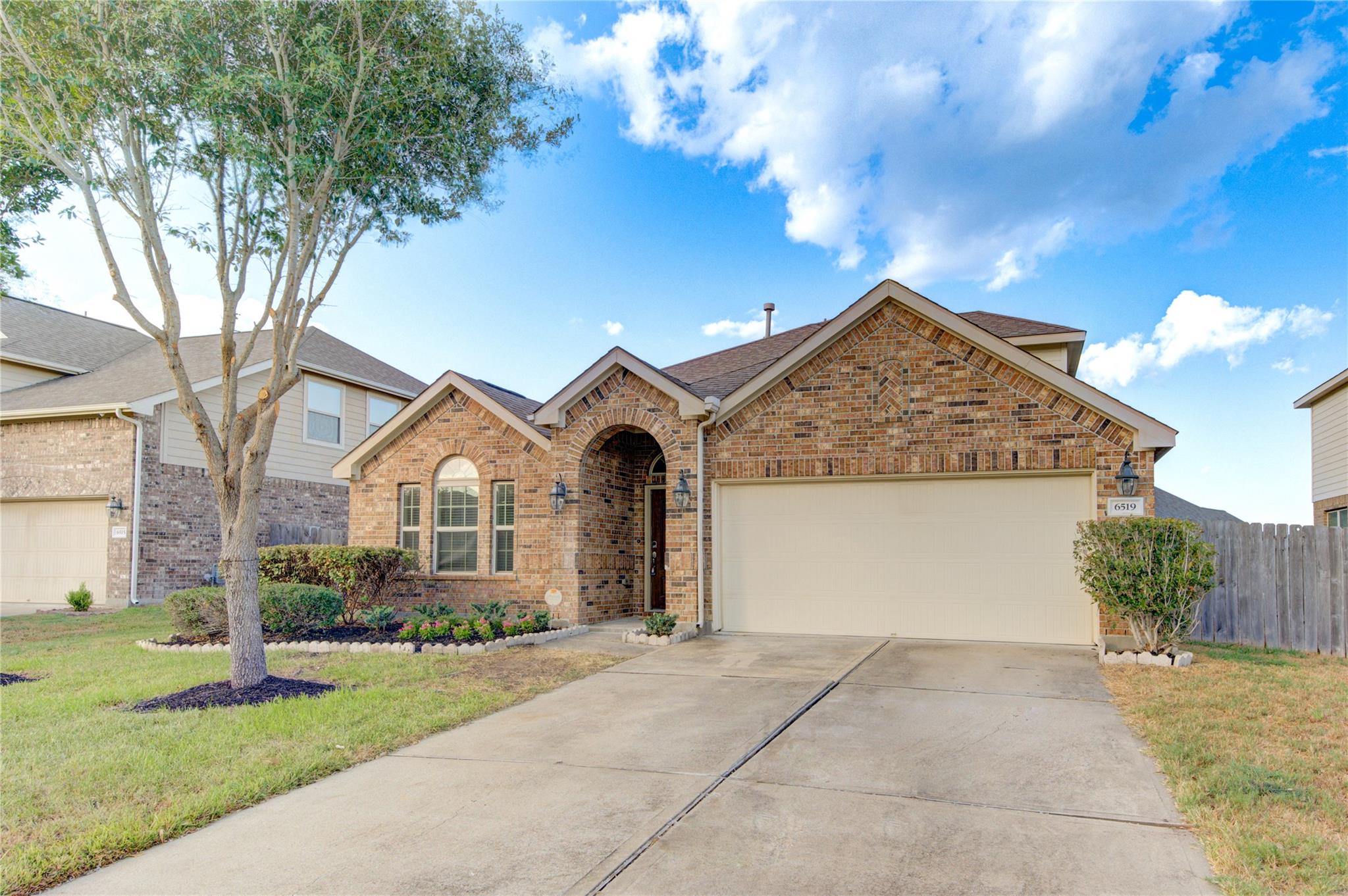 6519 Point Hollow Lane