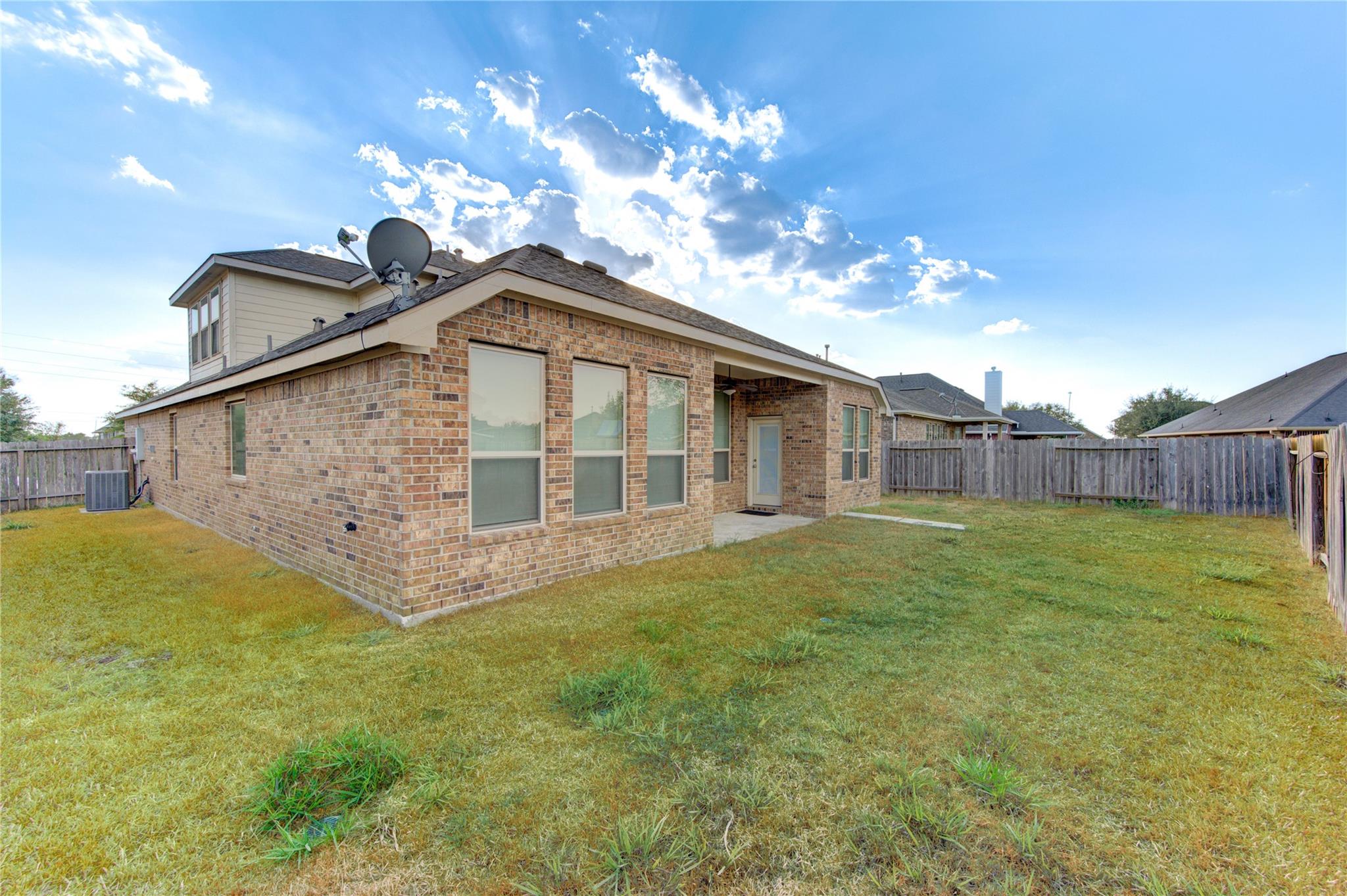 6519 Point Hollow Lane
