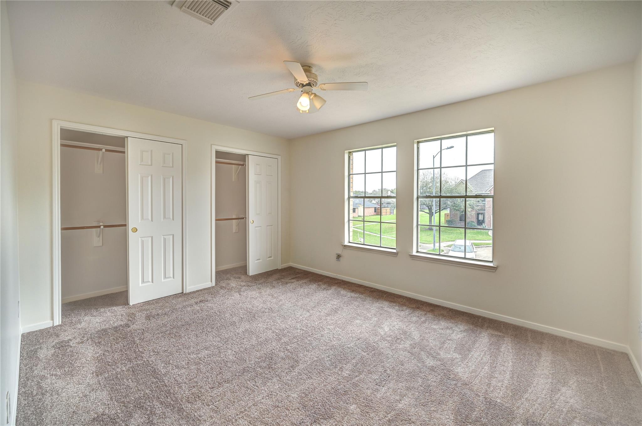 11906 Dinosaur Valley Drive