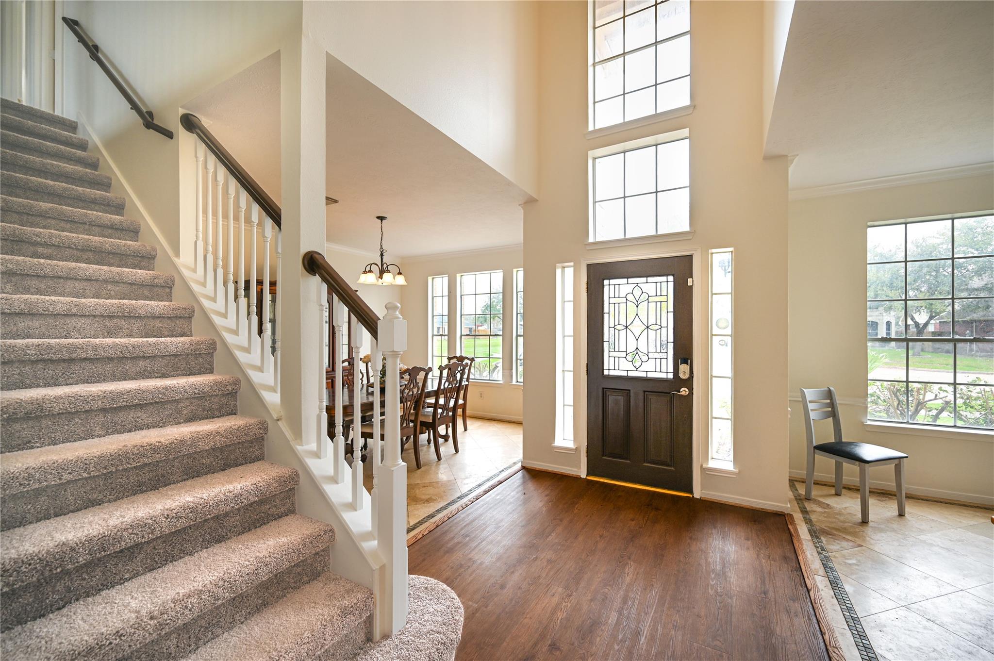 11906 Dinosaur Valley Drive