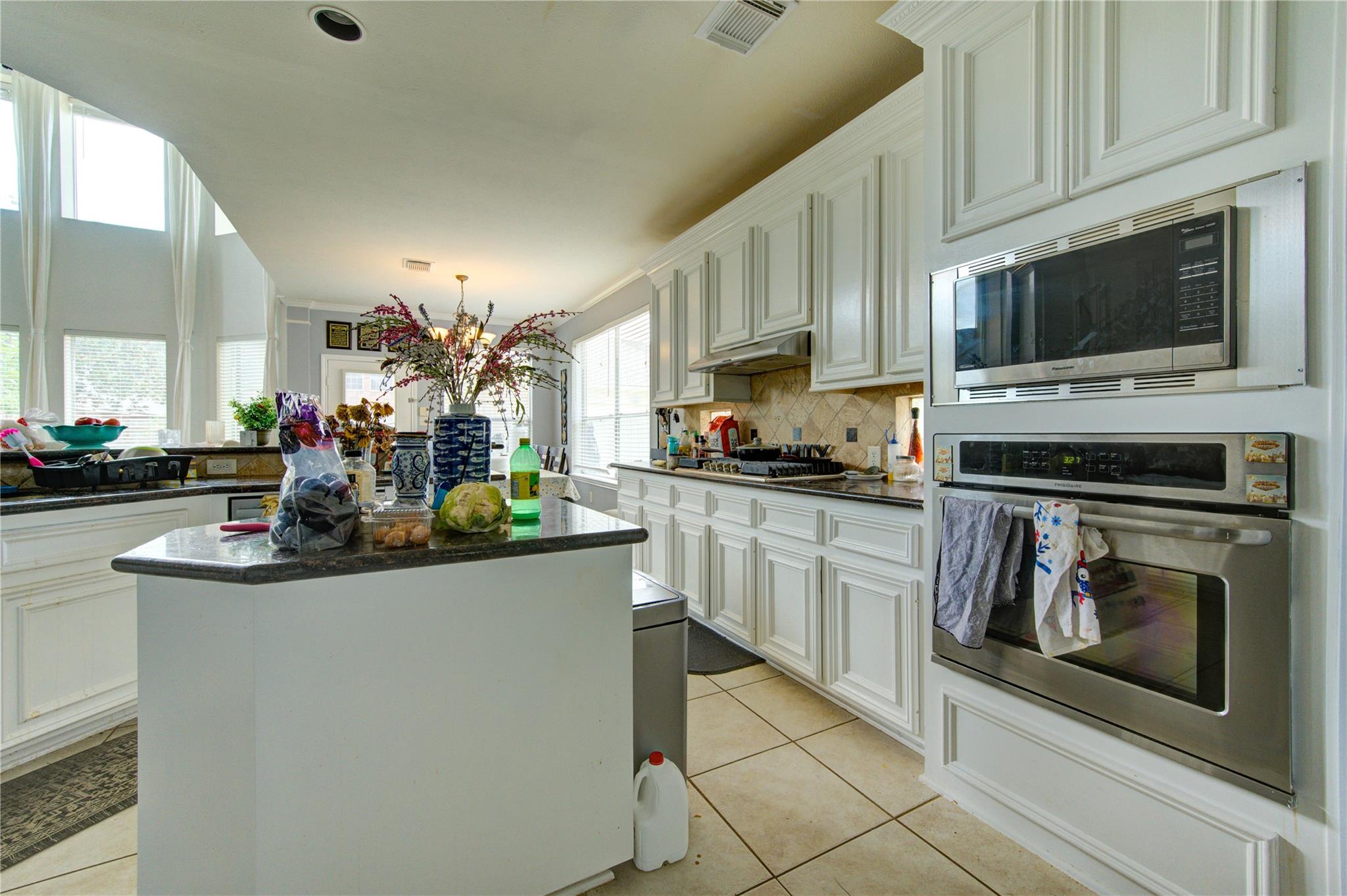 5911 Canyon Brook Court