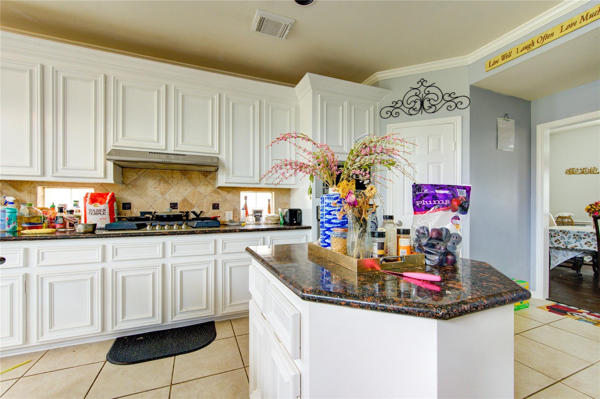 5911 Canyon Brook Court