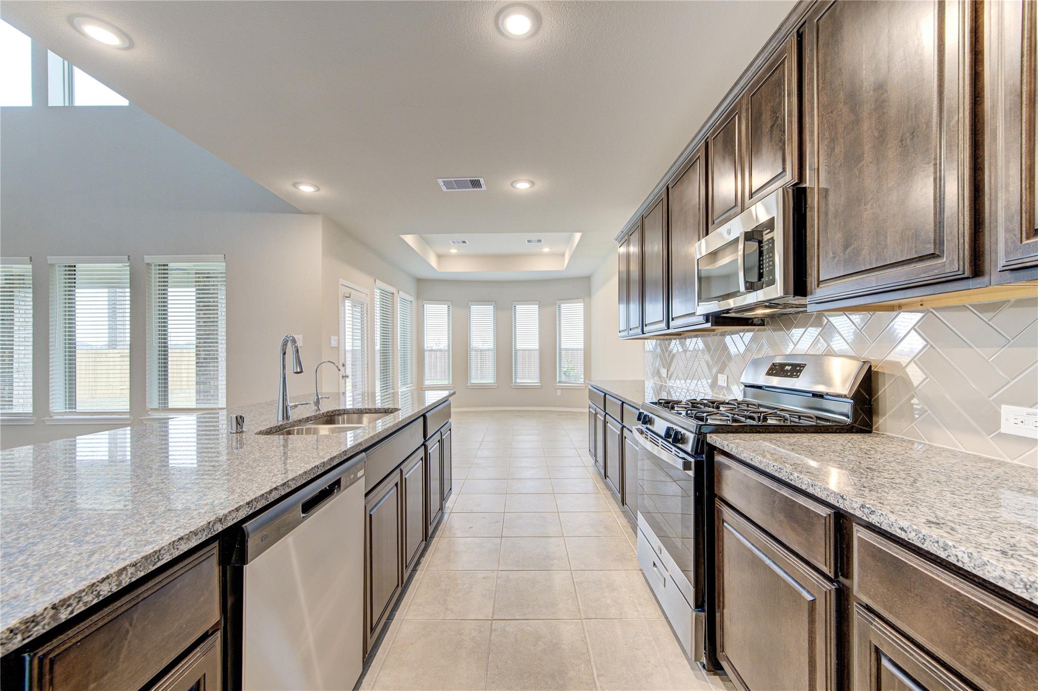 8914 Granary Gate Lane