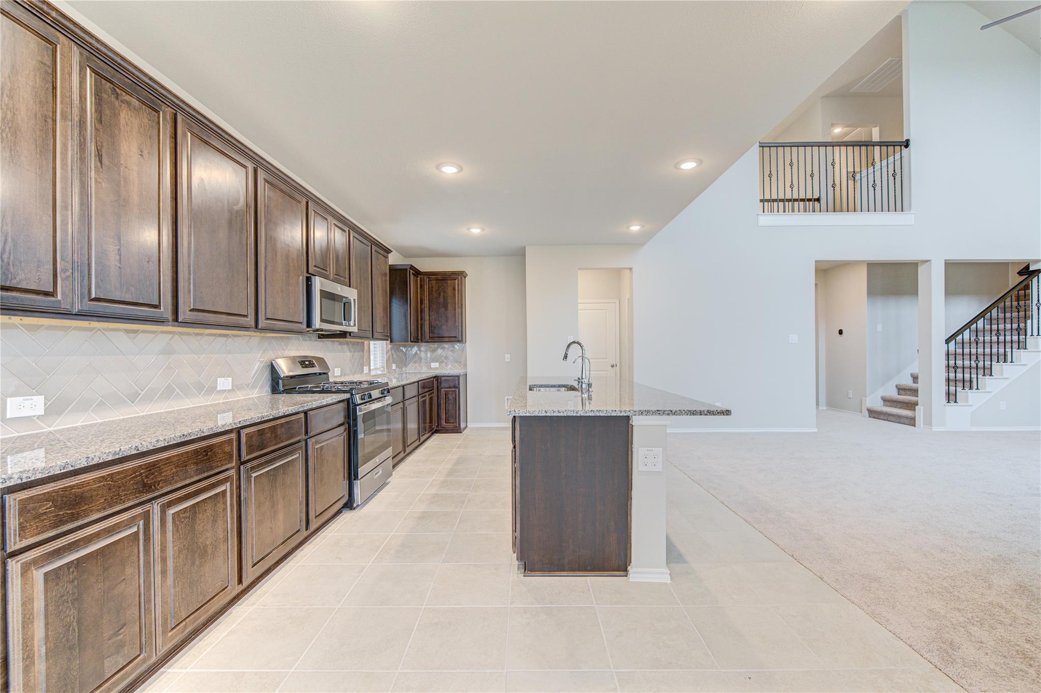8914 Granary Gate Lane