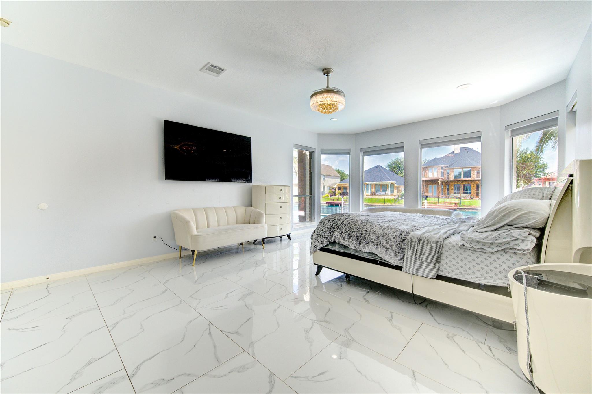 14311 Tasmania Court
