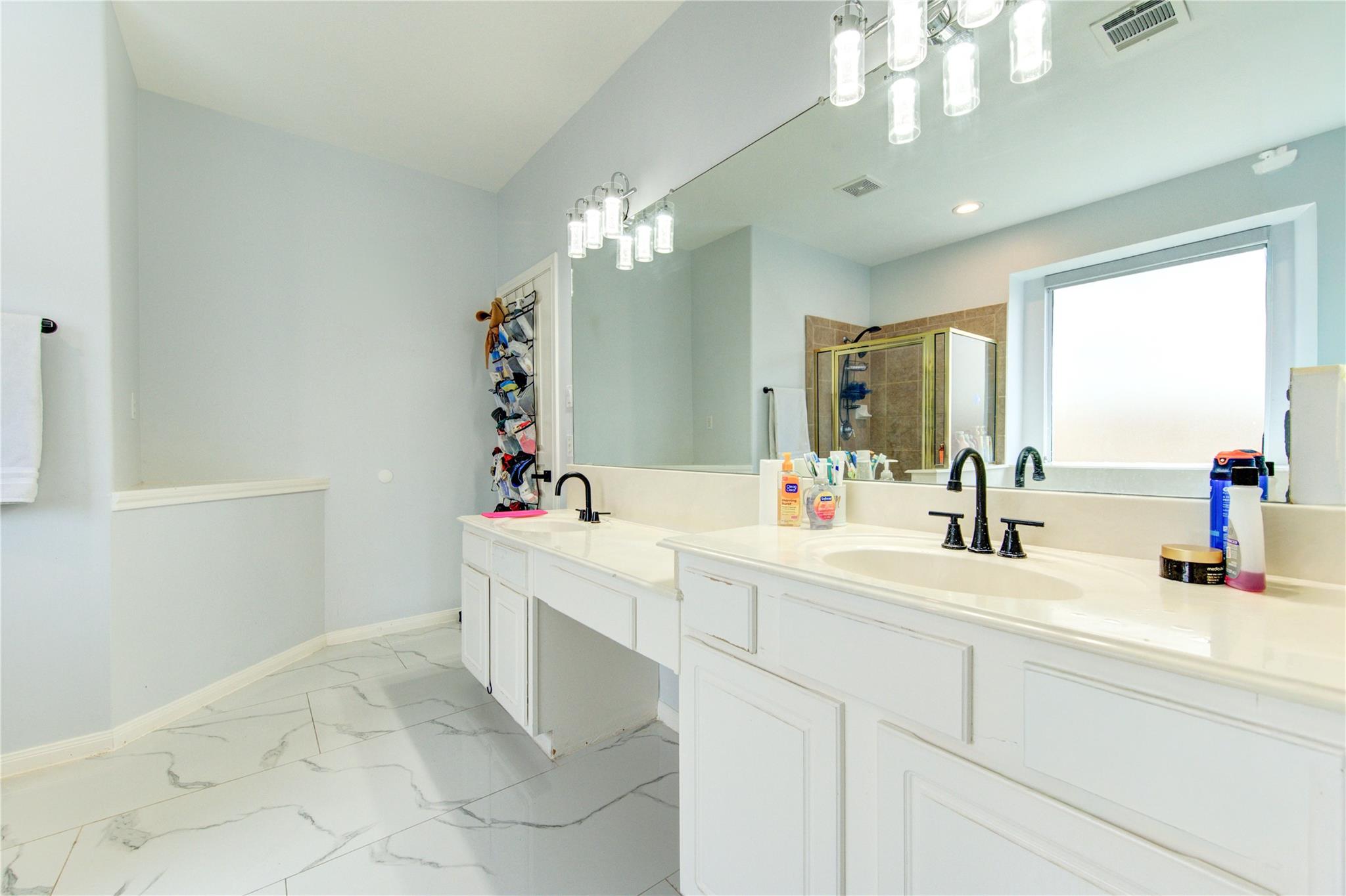 14311 Tasmania Court