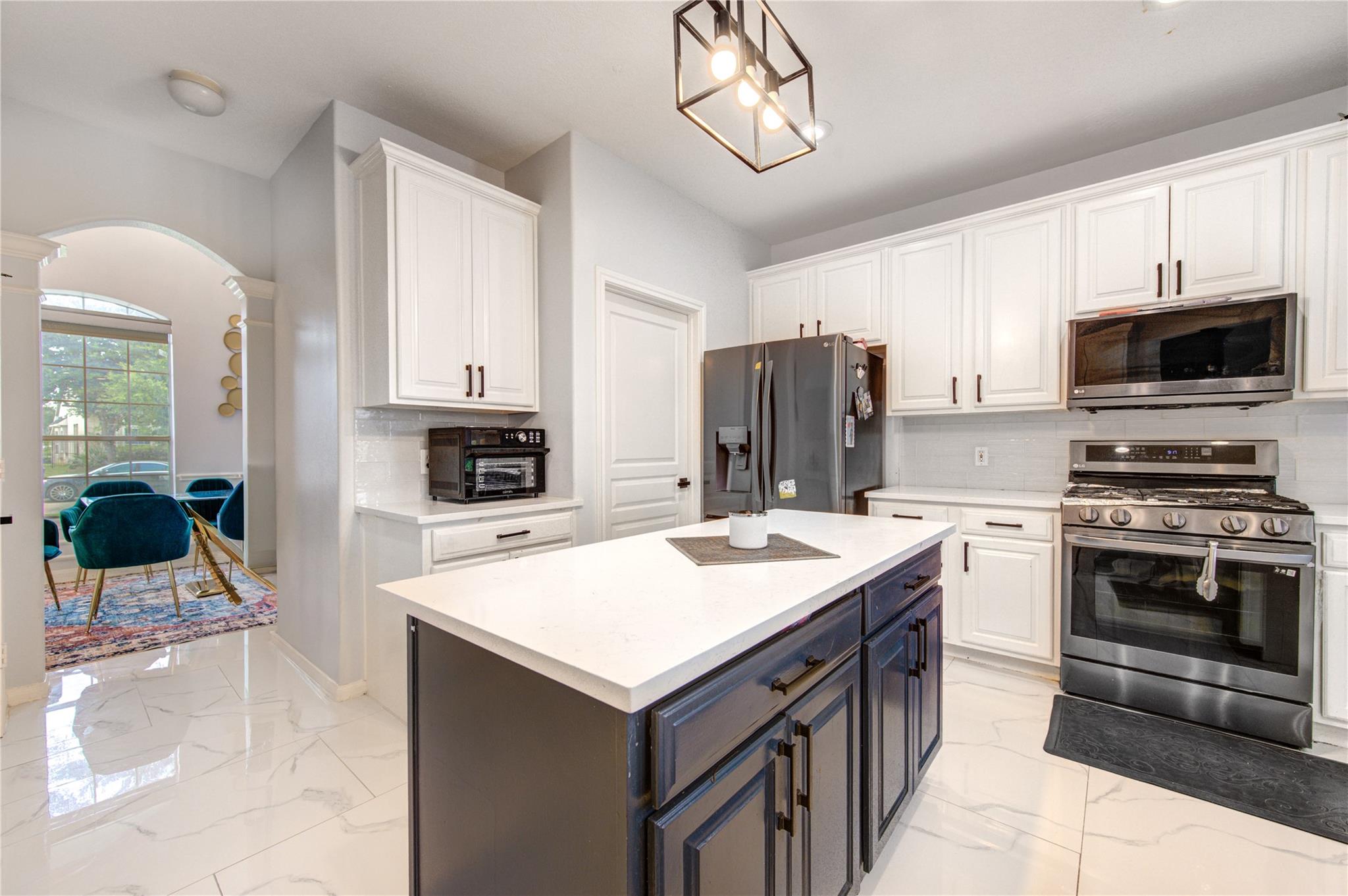 14311 Tasmania Court