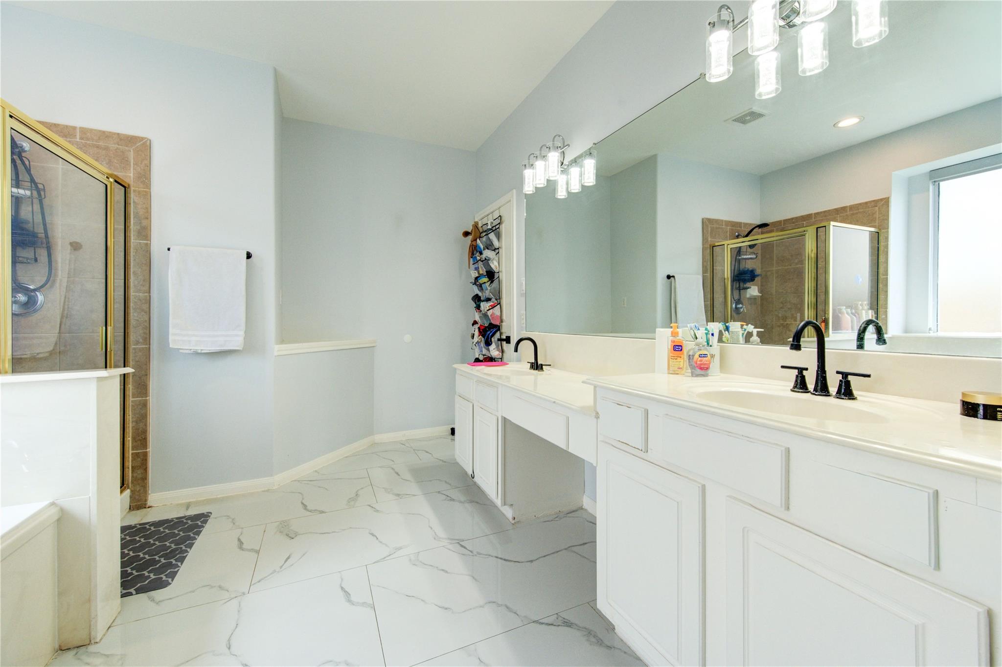 14311 Tasmania Court