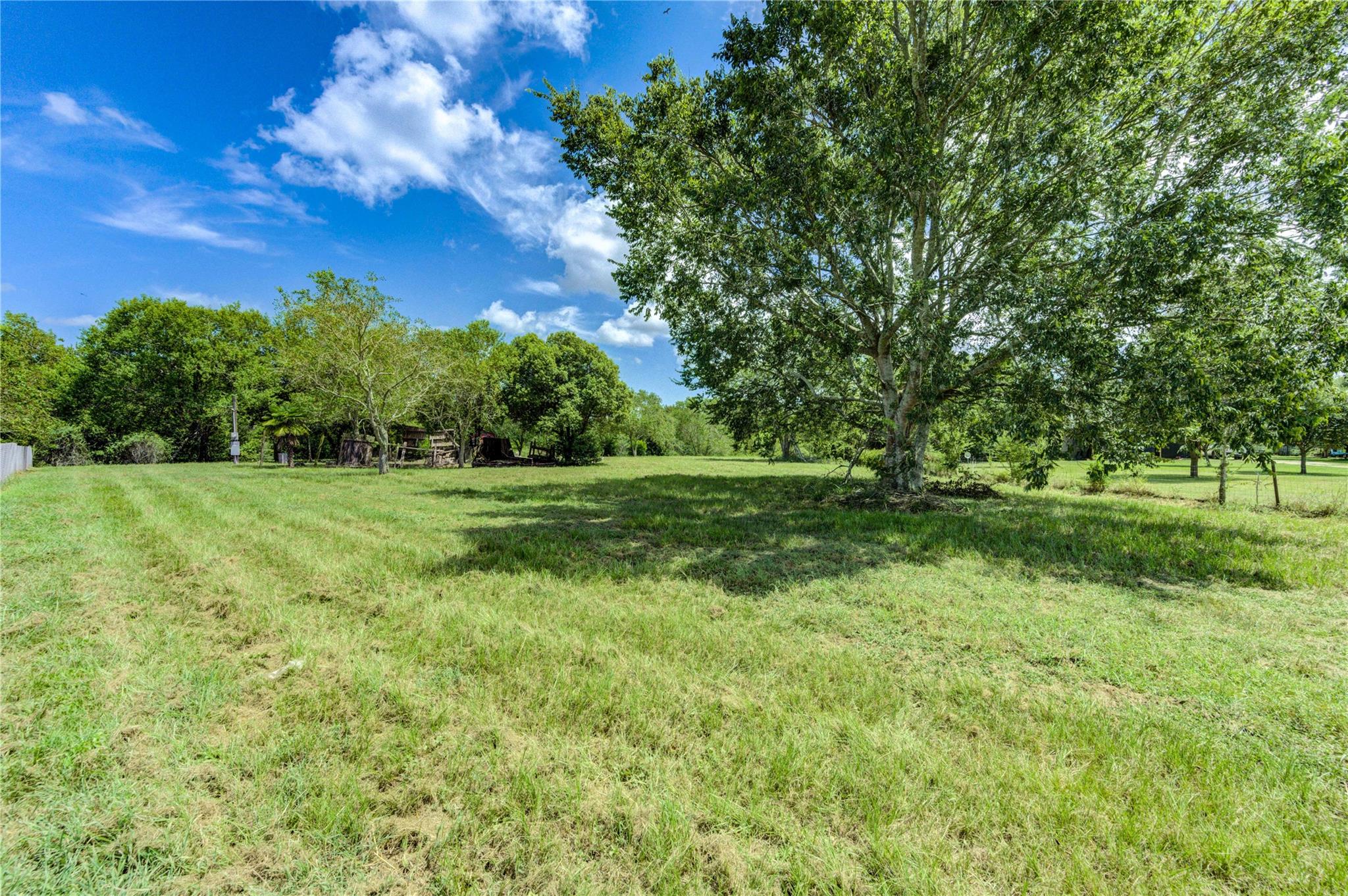 8037 Pesek Lane