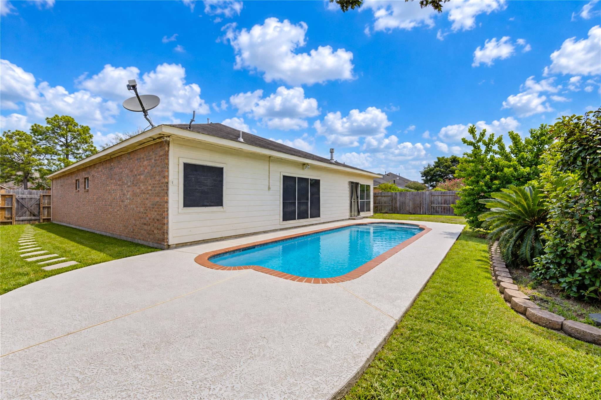 12619 Vineyard Trail Lane