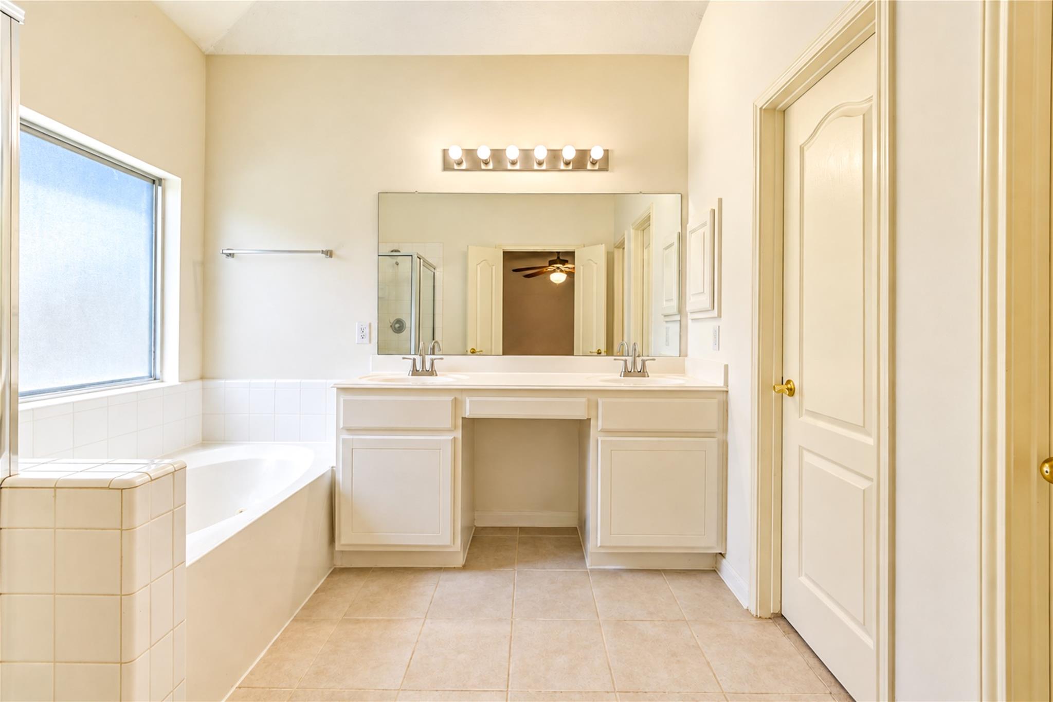12619 Vineyard Trail Lane